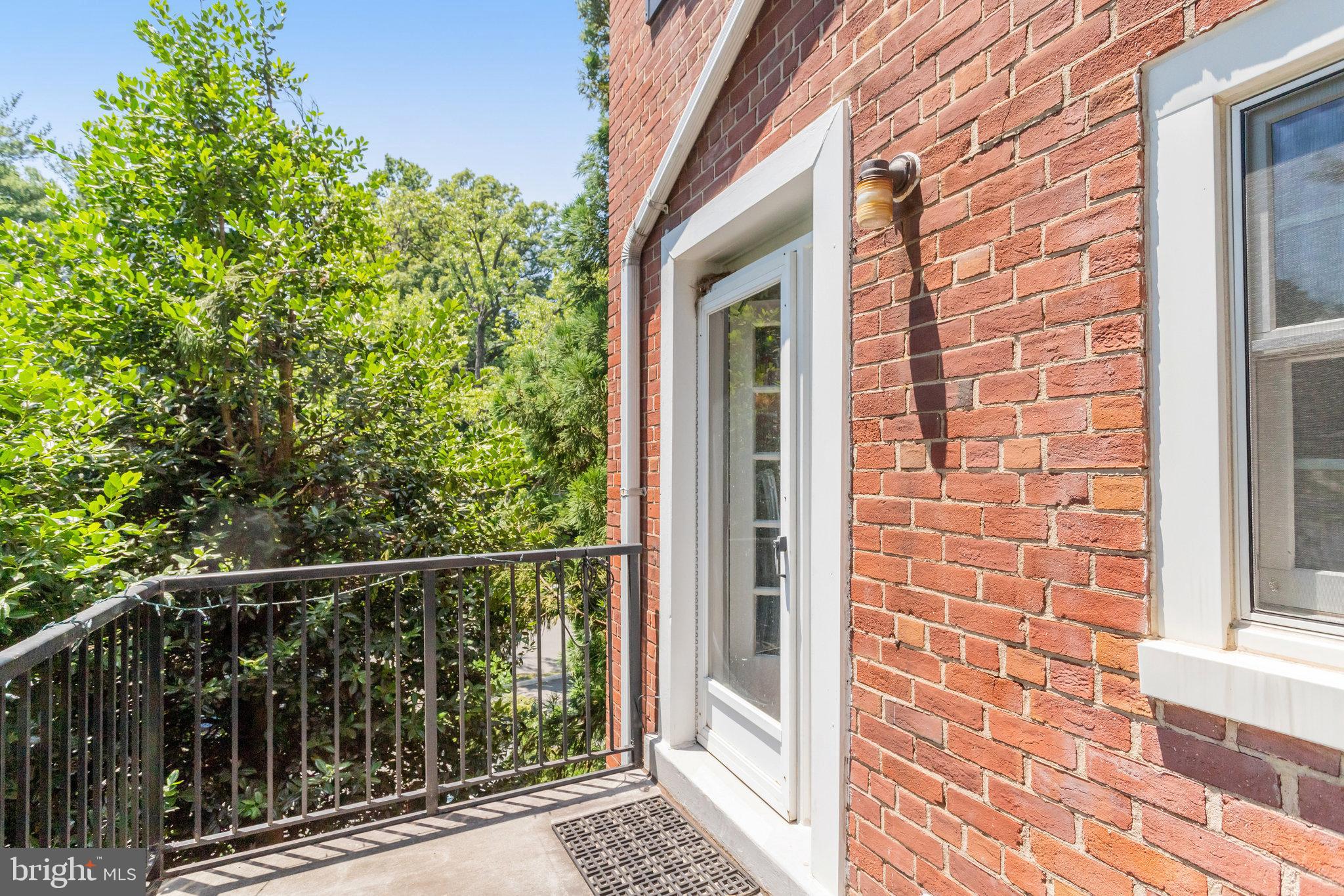 FAIRLINGTON VILLAGES - Residential Lease