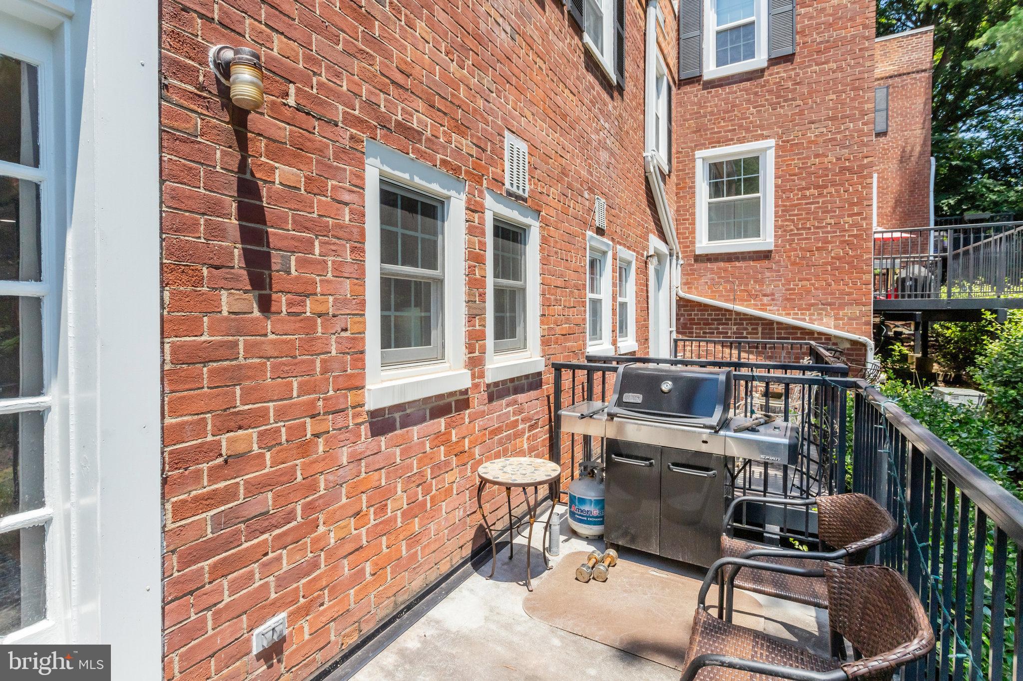 FAIRLINGTON VILLAGES - Residential Lease