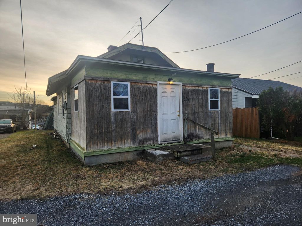 Photo of 835 Conestoga Avenue, MANHEIM, PA 17545 (MLS # PALA2084952)