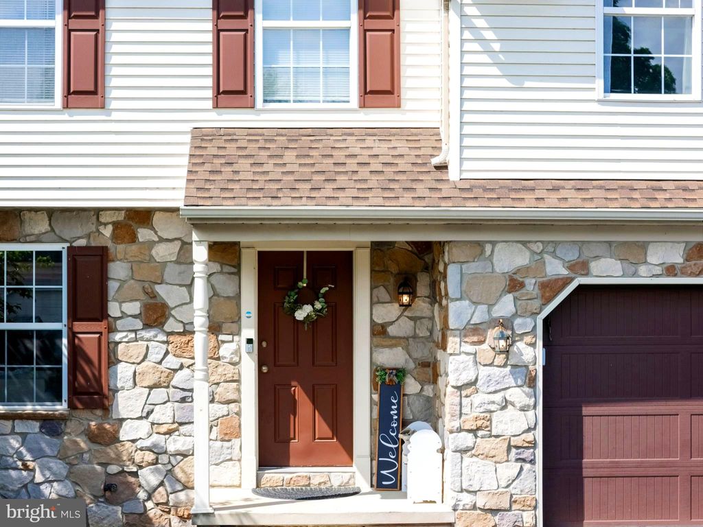 Photo of 13 Carriage Drive, MOUNTVILLE, PA 17554 (MLS # PALA2069882)