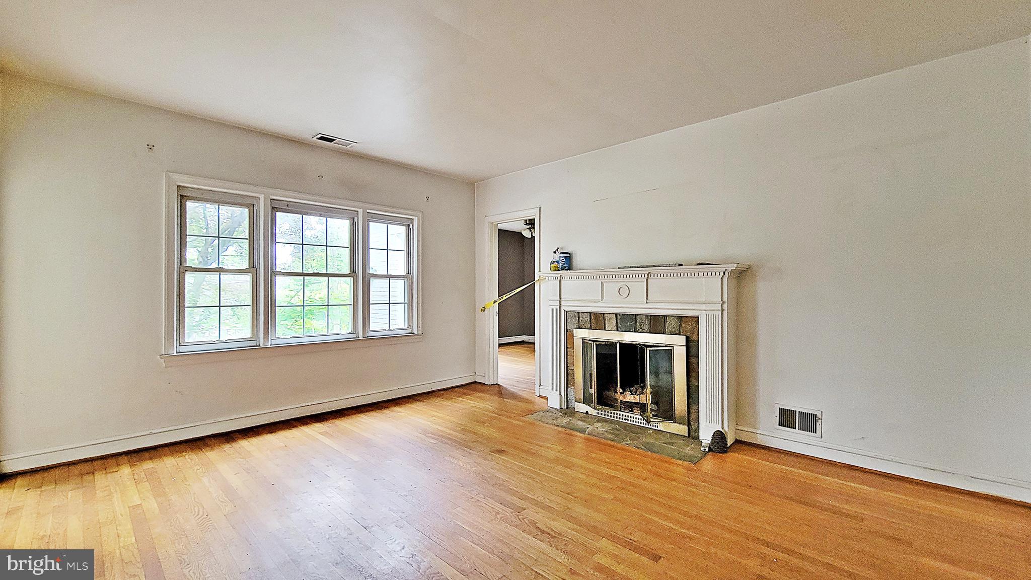 ARLINGTON RIDGE - Residential