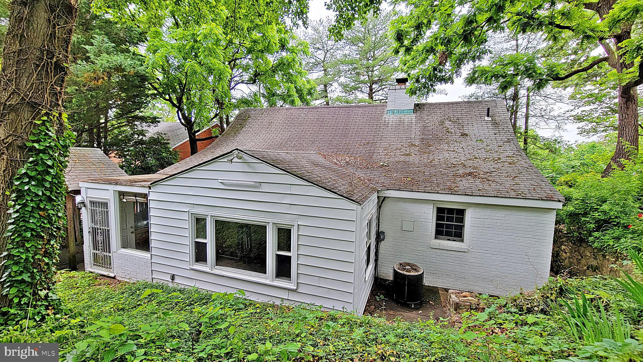 ARLINGTON RIDGE - Residential