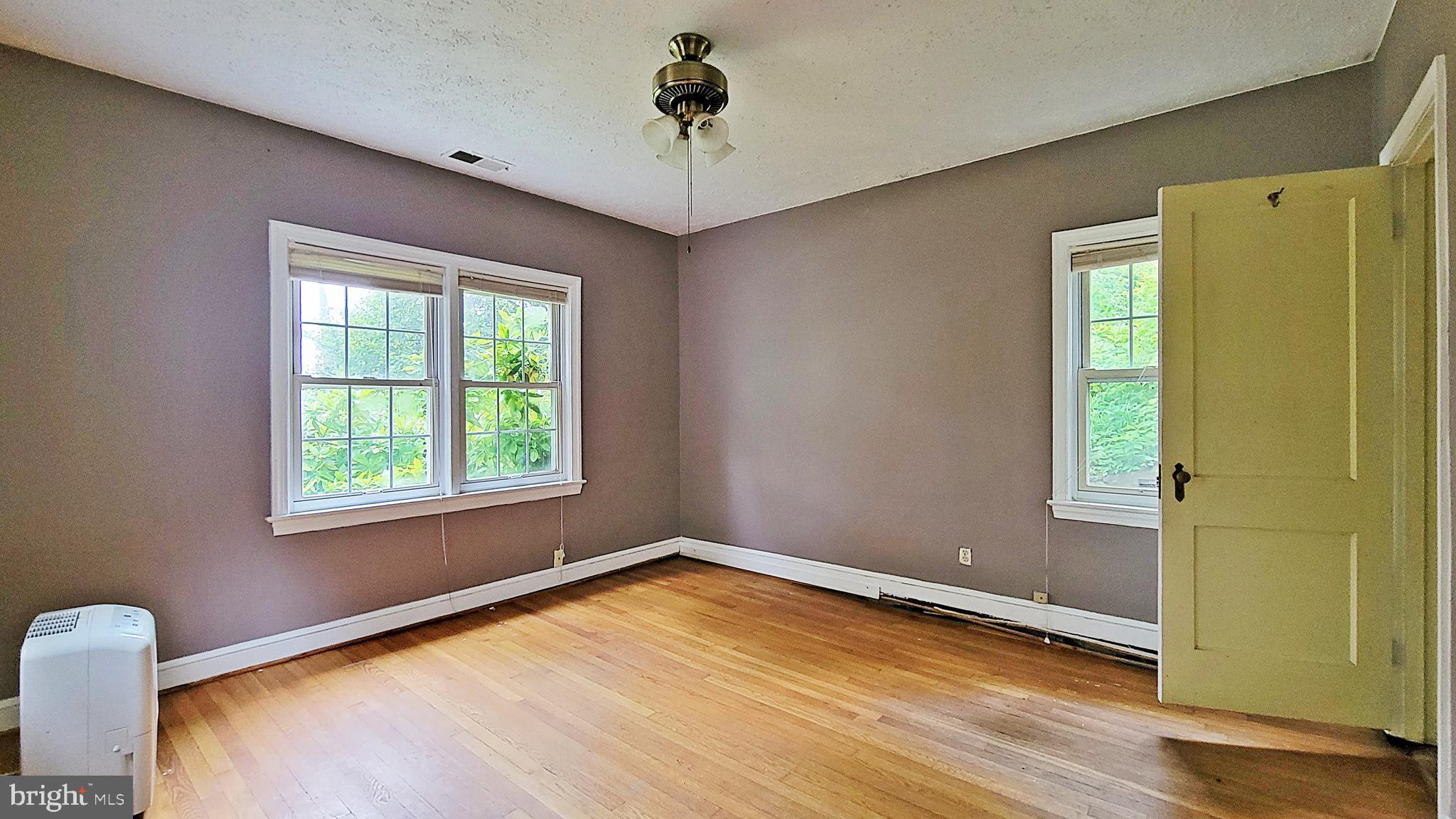 ARLINGTON RIDGE - Residential