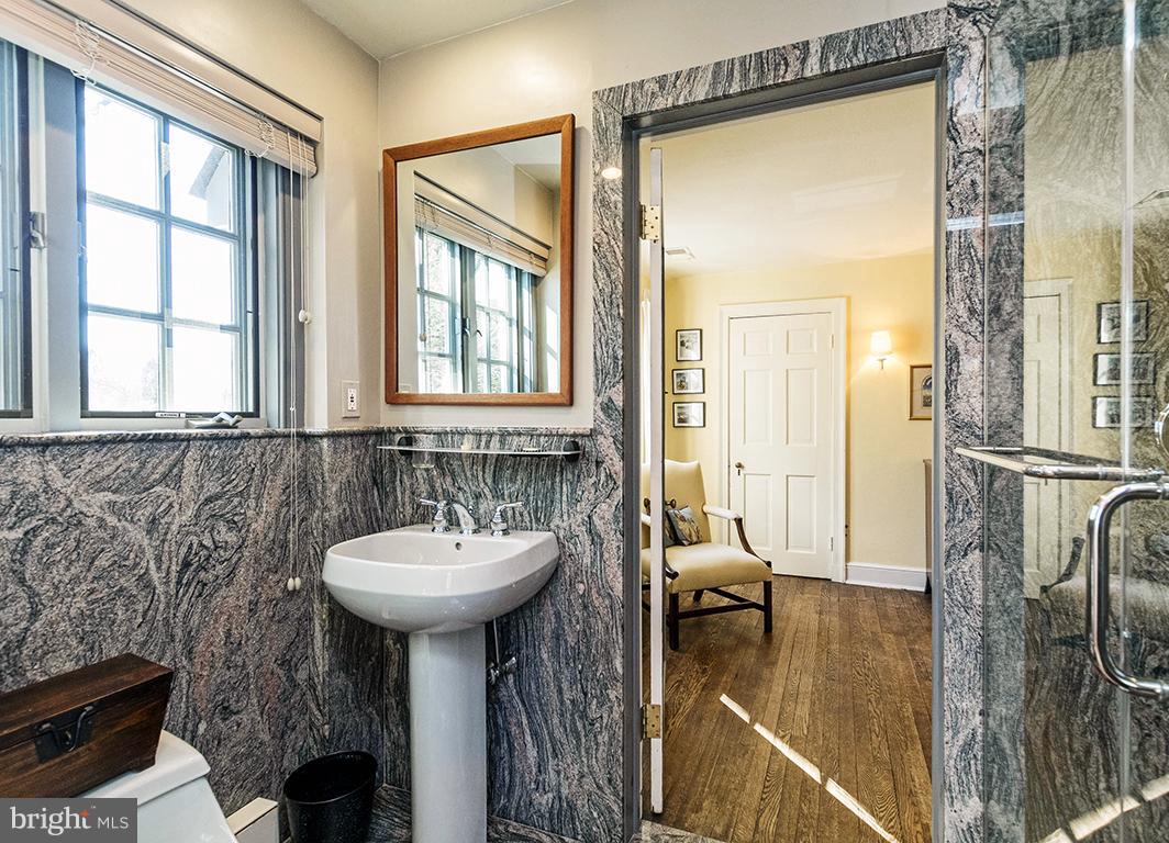 POPLAR HILL - Residential