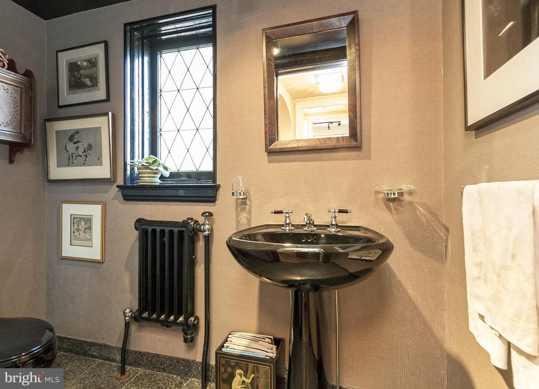 POPLAR HILL - Residential