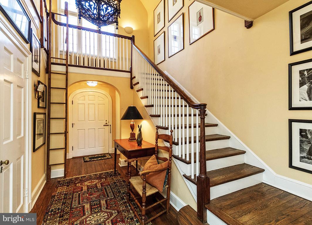 POPLAR HILL - Residential