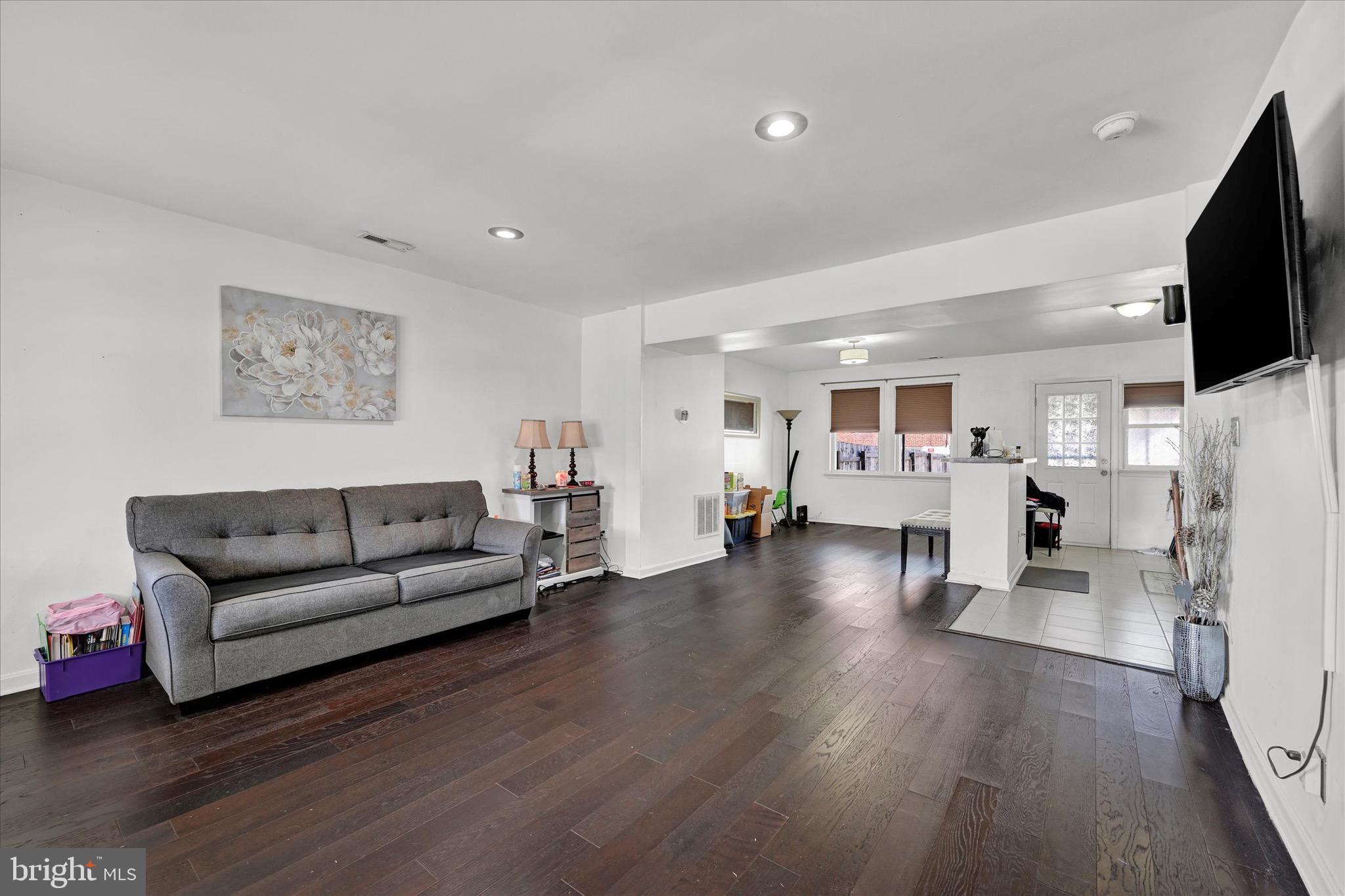 EDMONDSON VIILLAGE - Residential