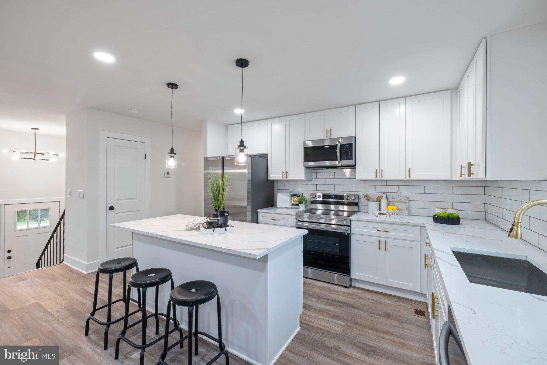 MIDDLETOWN - Residential