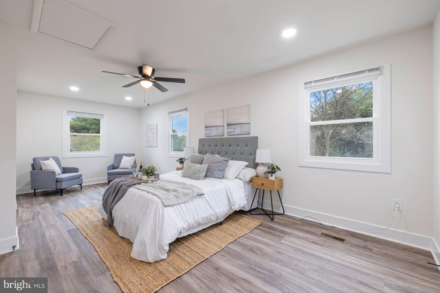 MIDDLETOWN - Residential