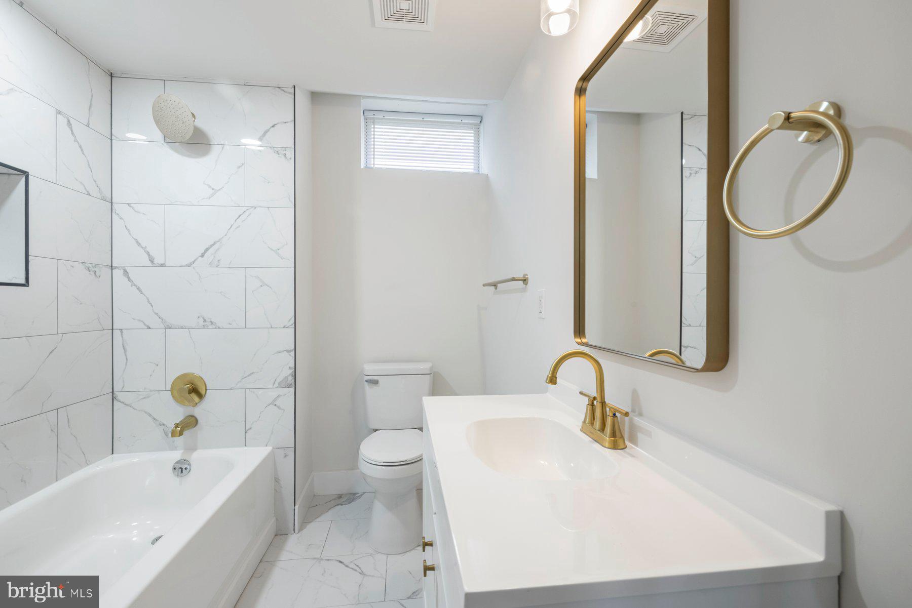 MIDDLETOWN - Residential