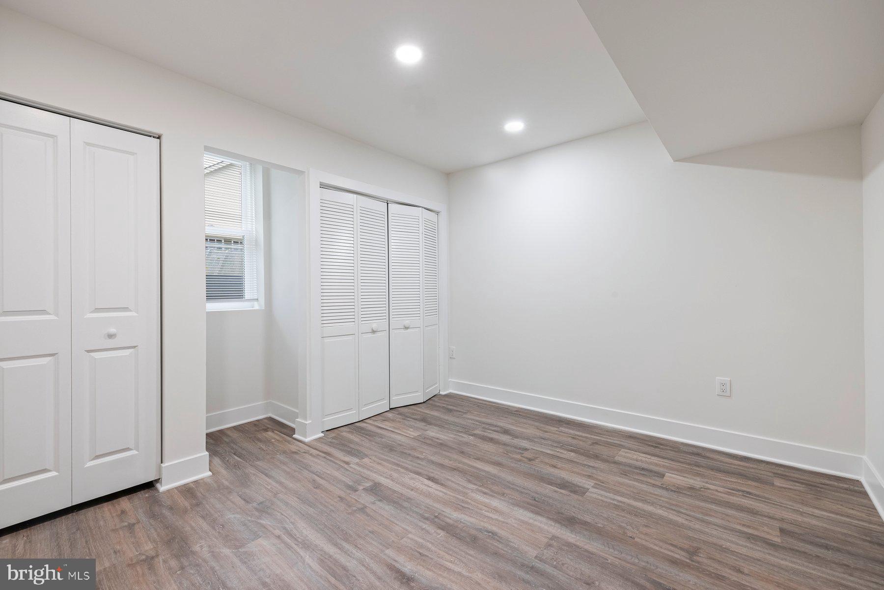 MIDDLETOWN - Residential