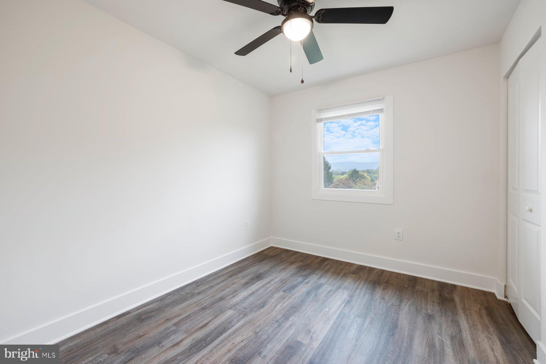 MIDDLETOWN - Residential