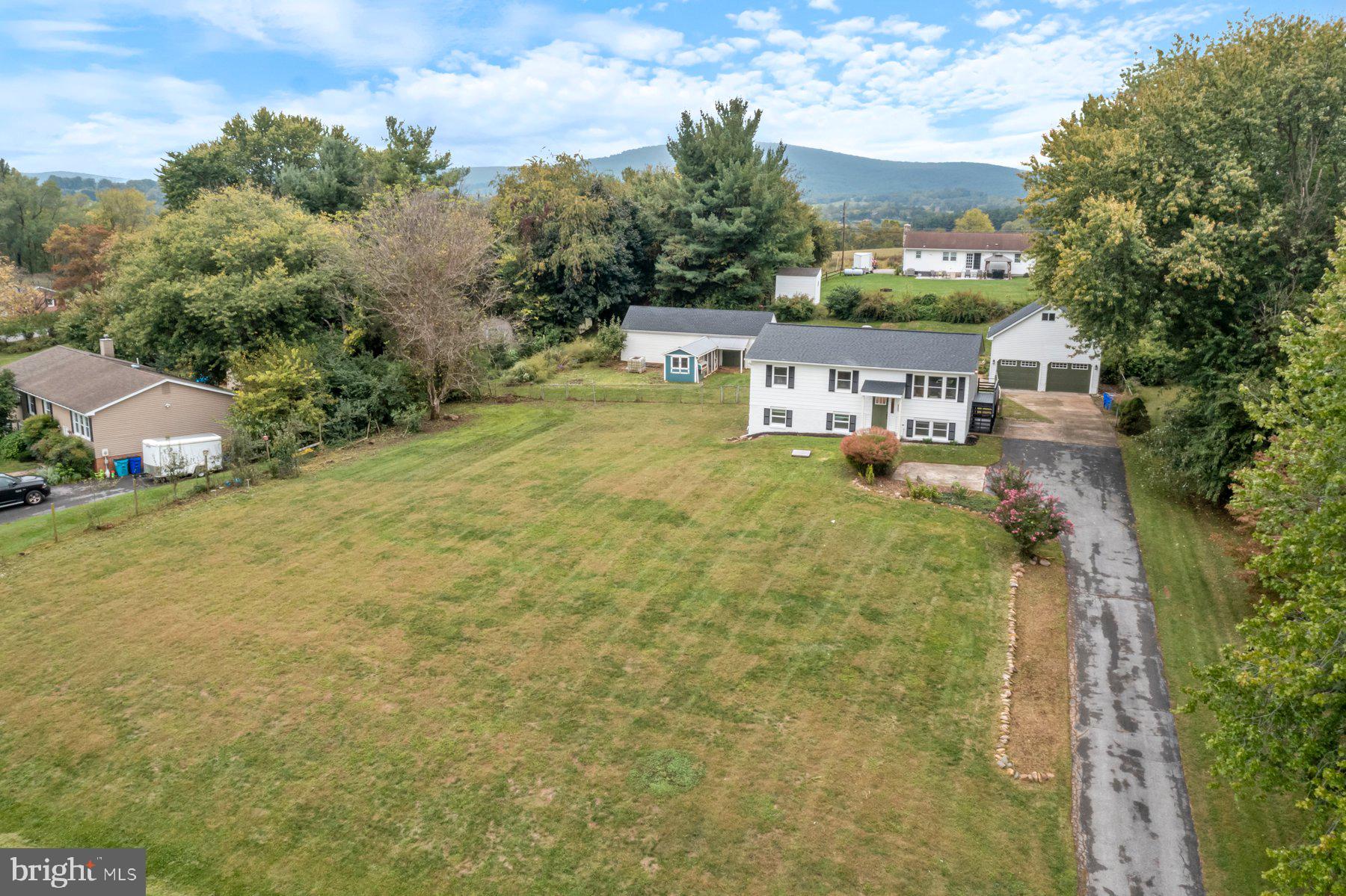 MIDDLETOWN - Residential