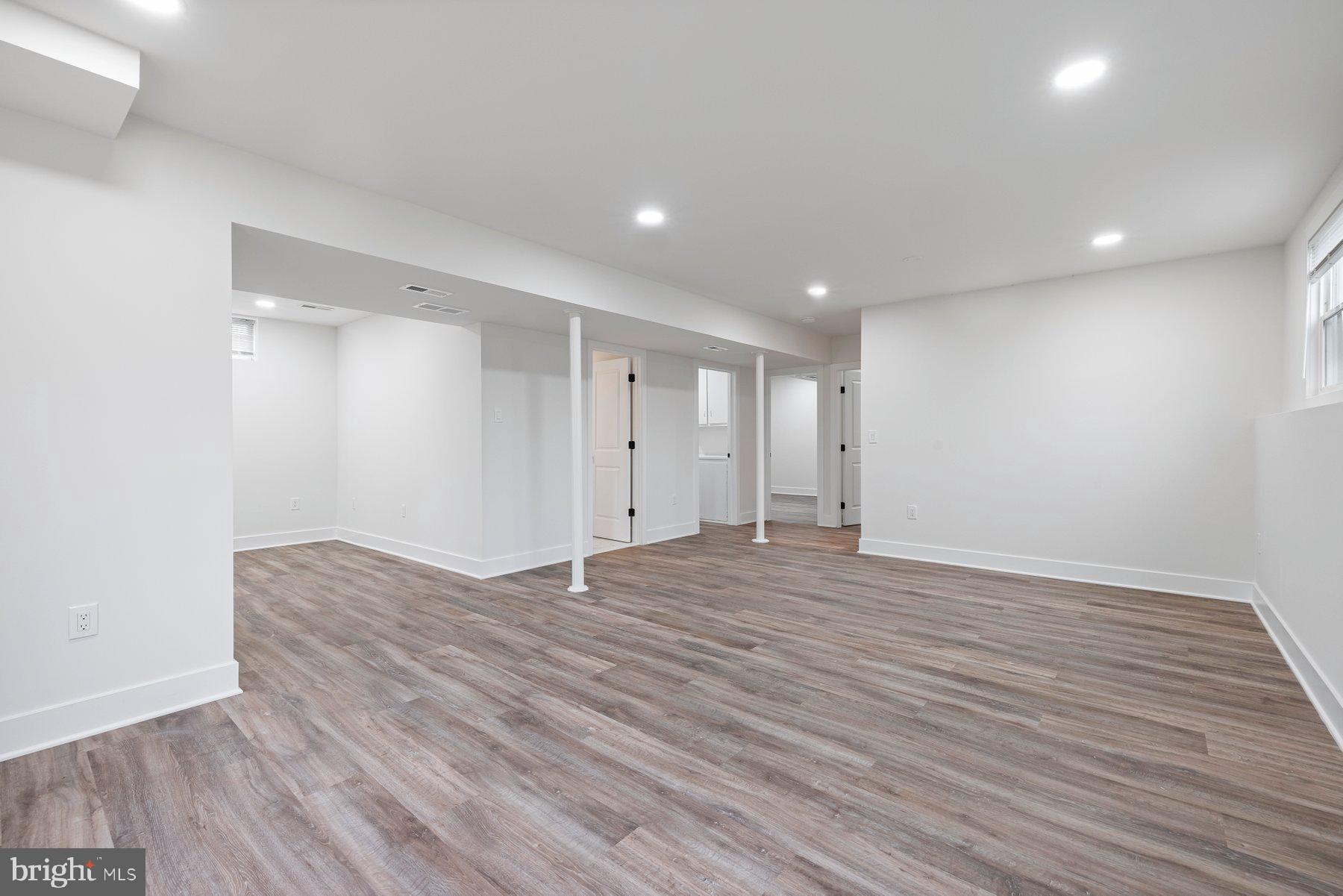 MIDDLETOWN - Residential