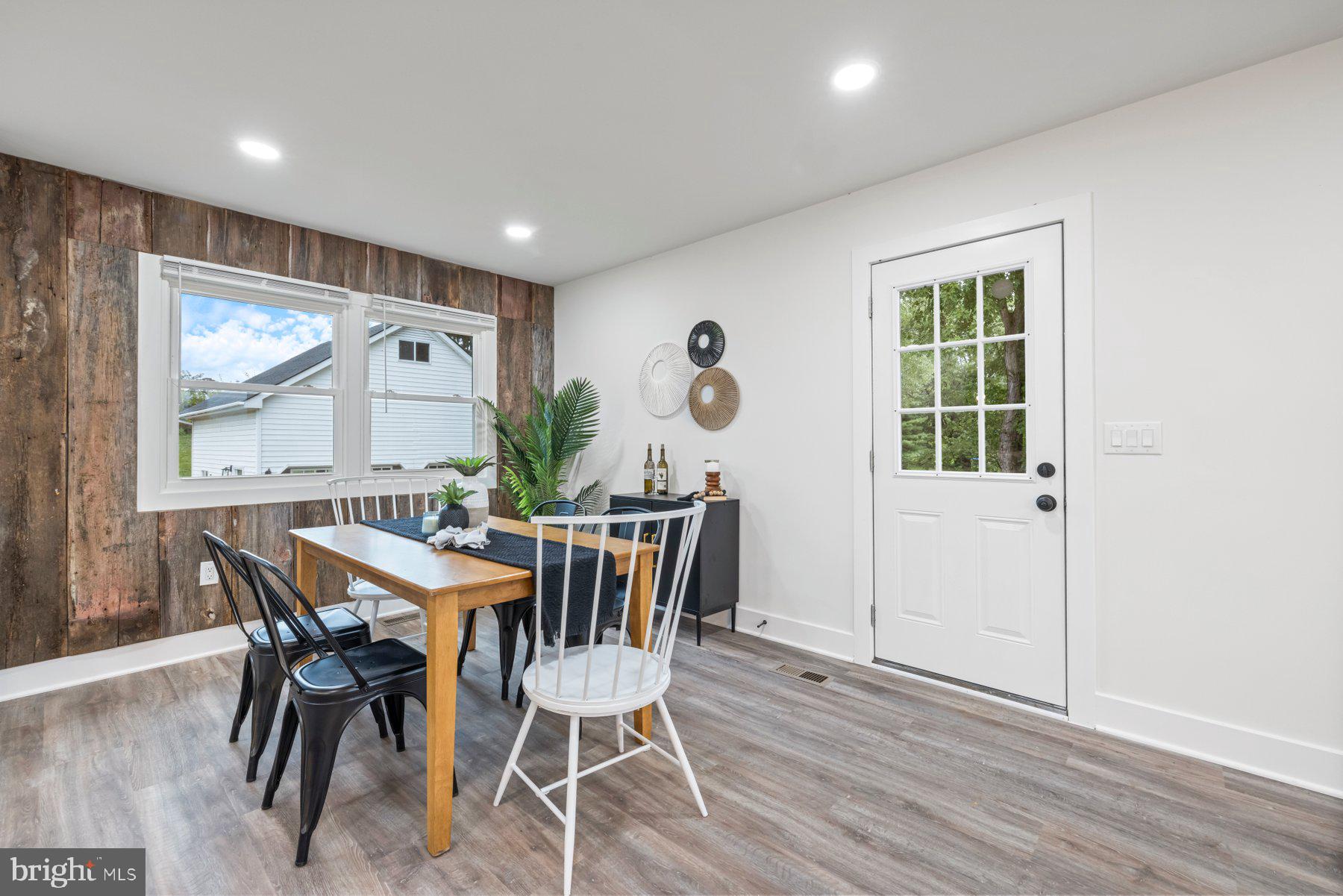 MIDDLETOWN - Residential