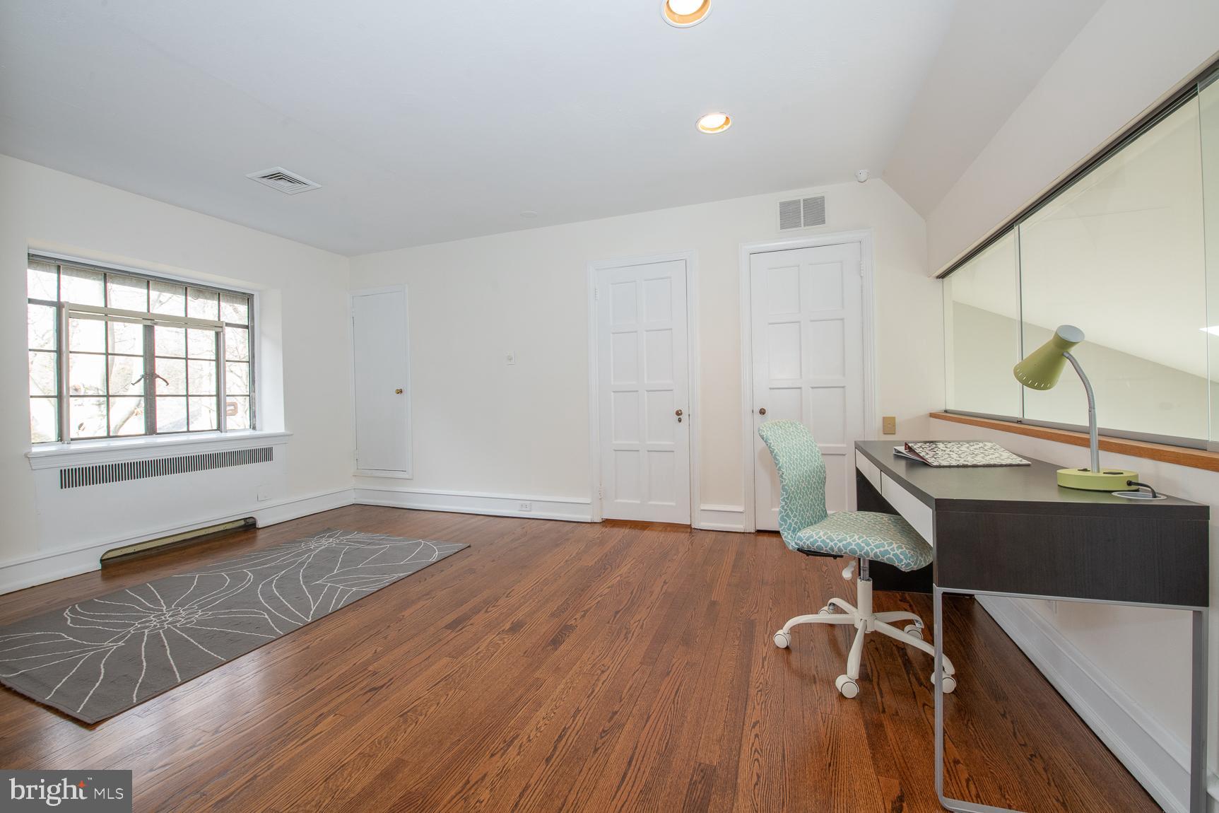 ELKINS PARK - Residential