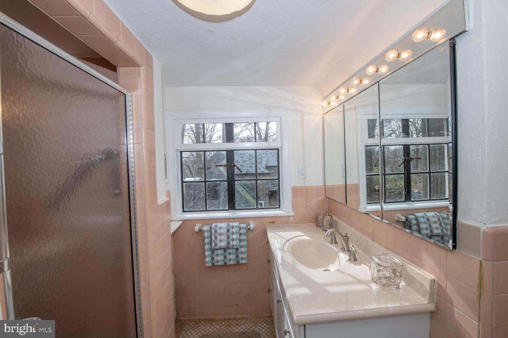 ELKINS PARK - Residential