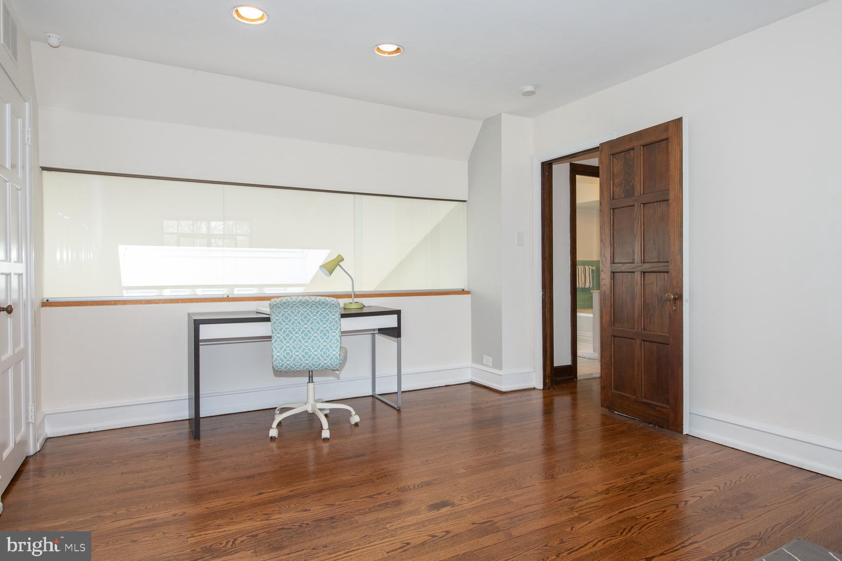 ELKINS PARK - Residential