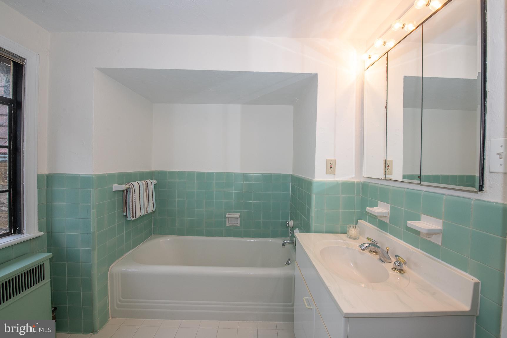 ELKINS PARK - Residential