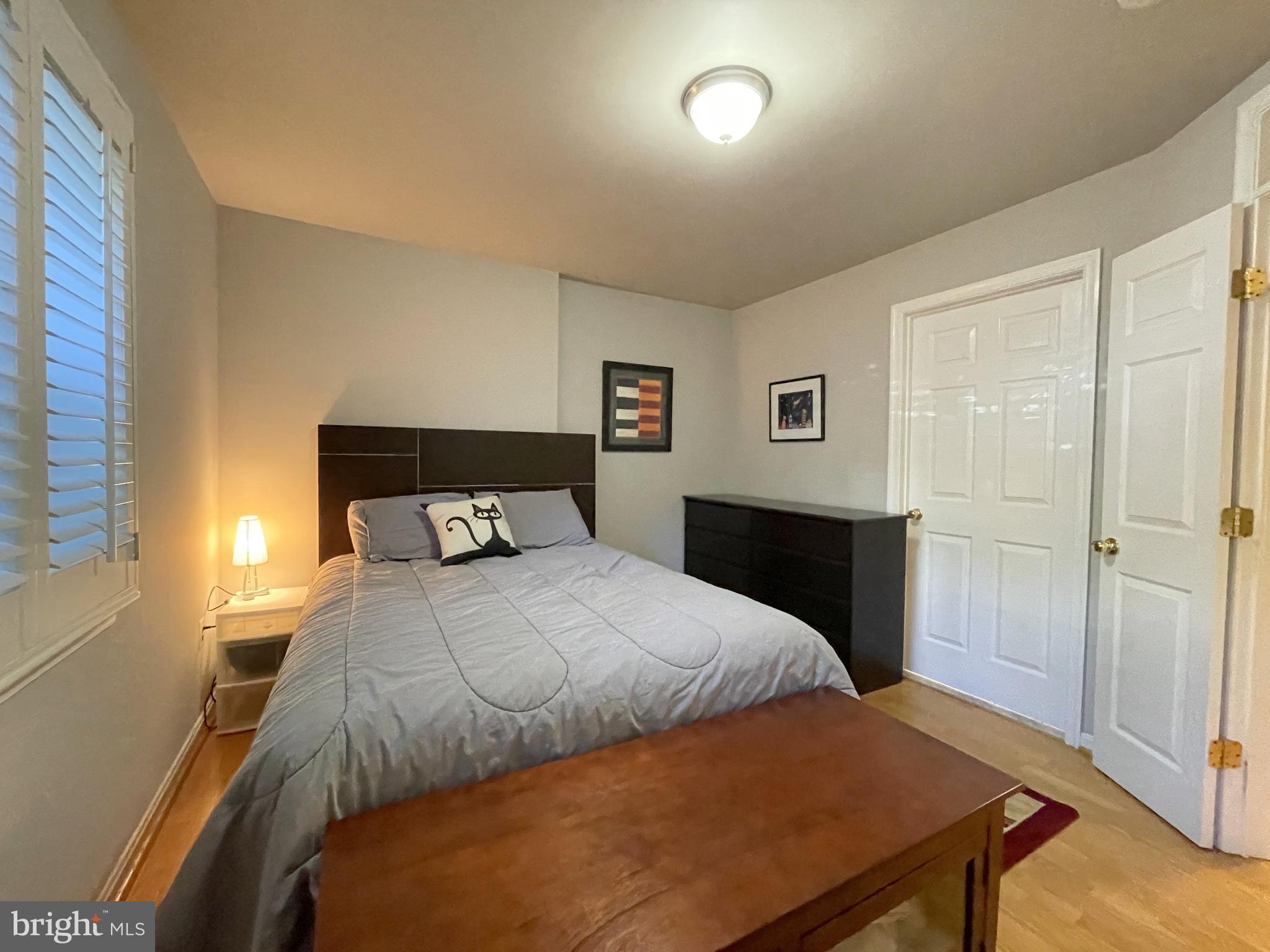 OLD TOWN GREENS - Residential Lease