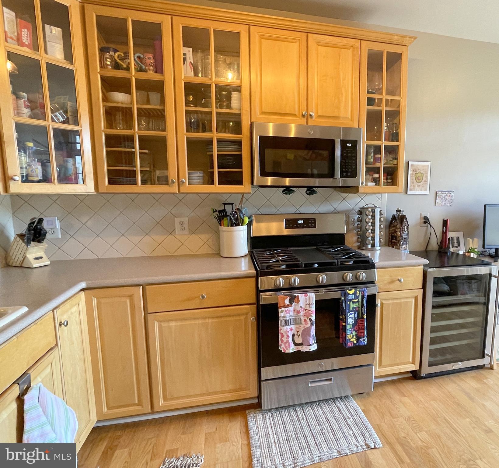 OLD TOWN GREENS - Residential Lease