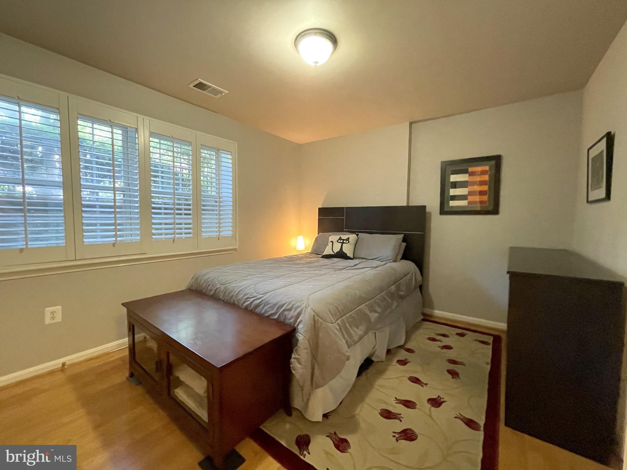 OLD TOWN GREENS - Residential Lease