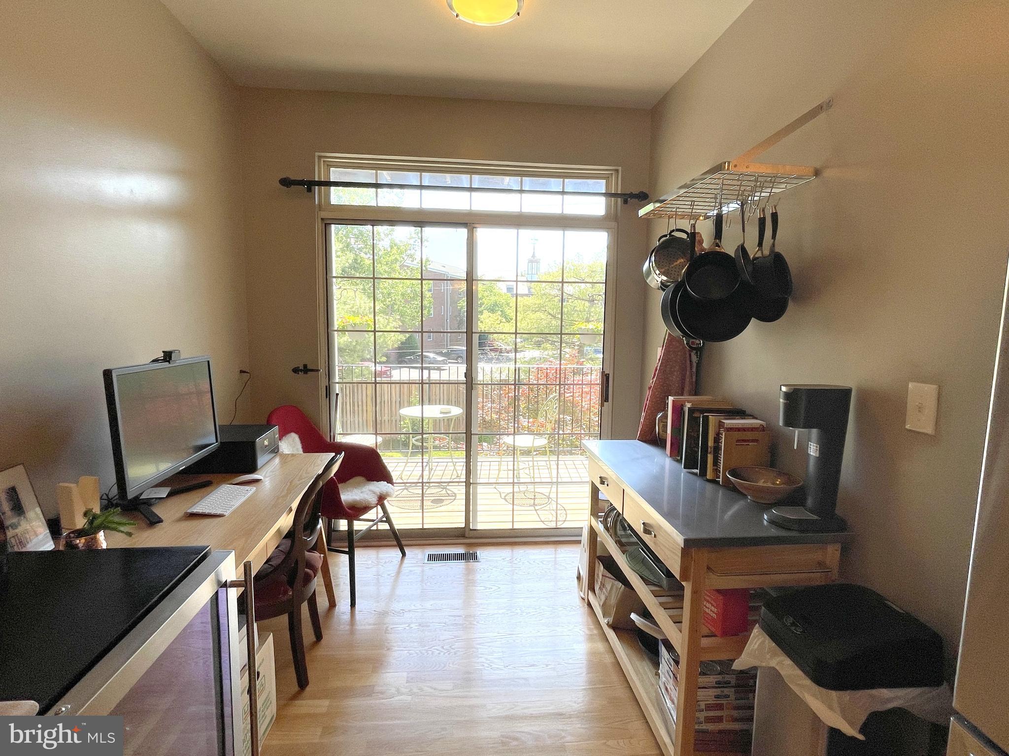 OLD TOWN GREENS - Residential Lease