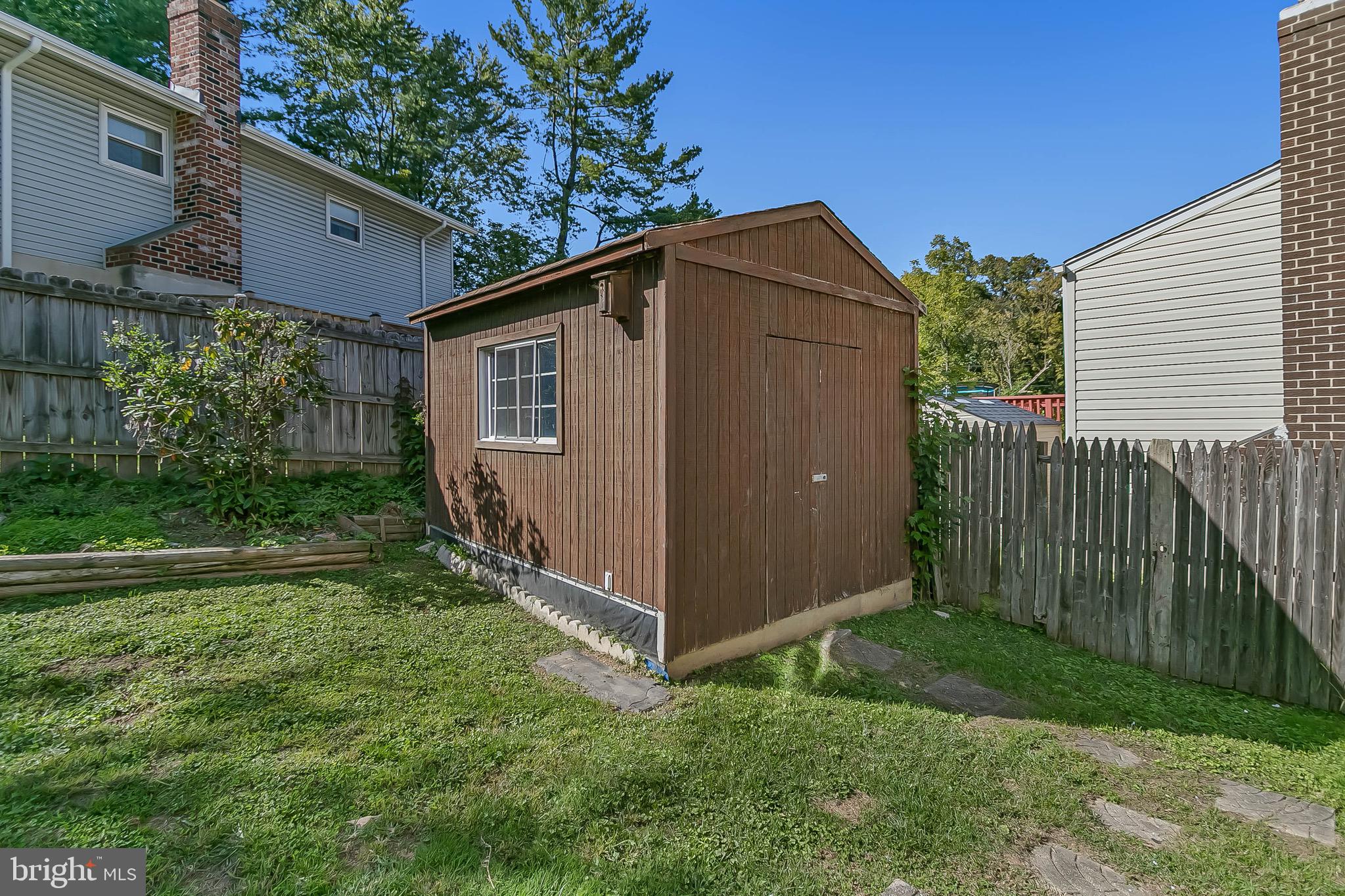 BURGUNDY ESTATES - Residential