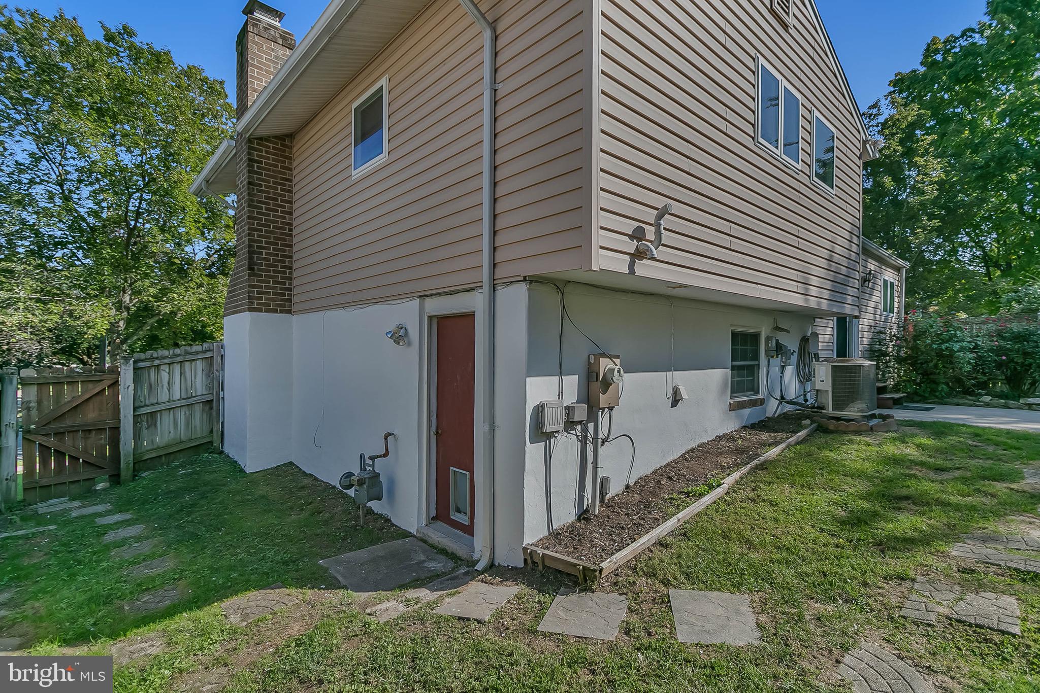 BURGUNDY ESTATES - Residential