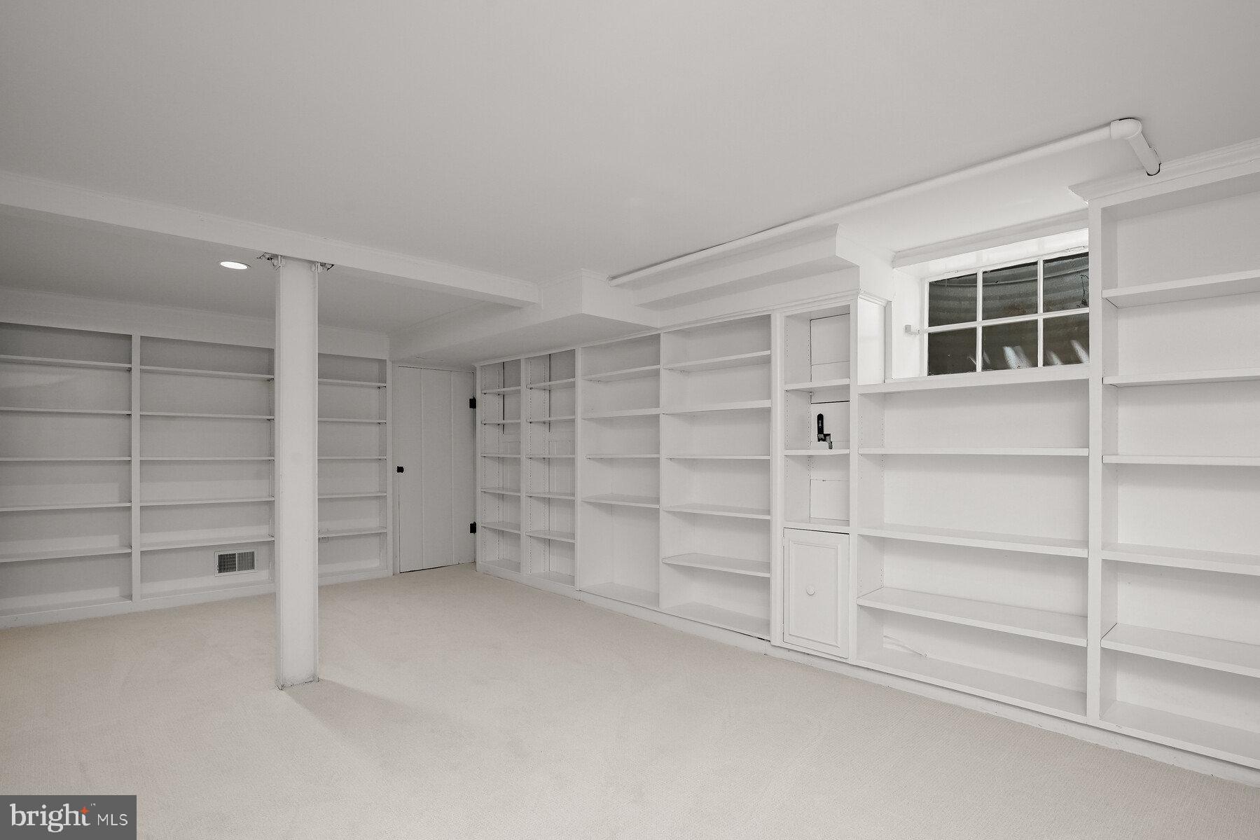 WESLEY HEIGHTS - Residential