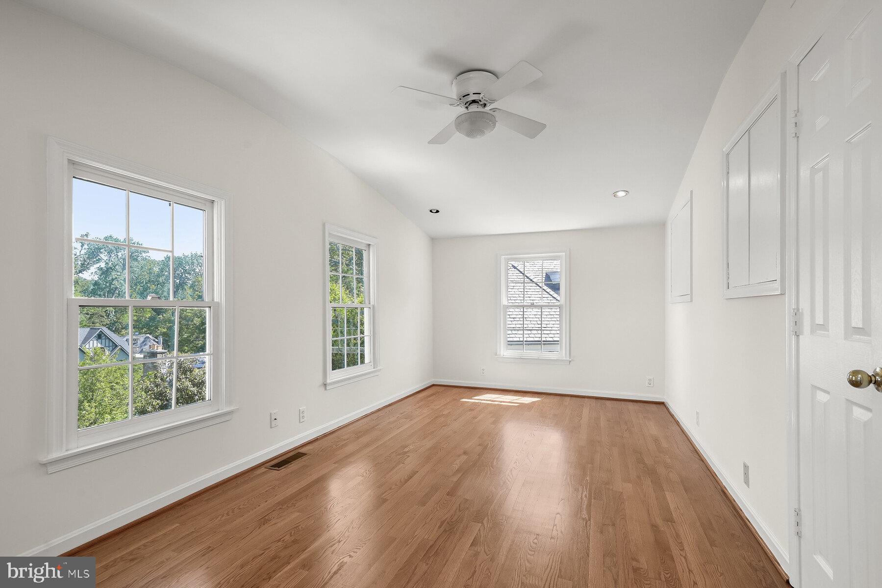 WESLEY HEIGHTS - Residential