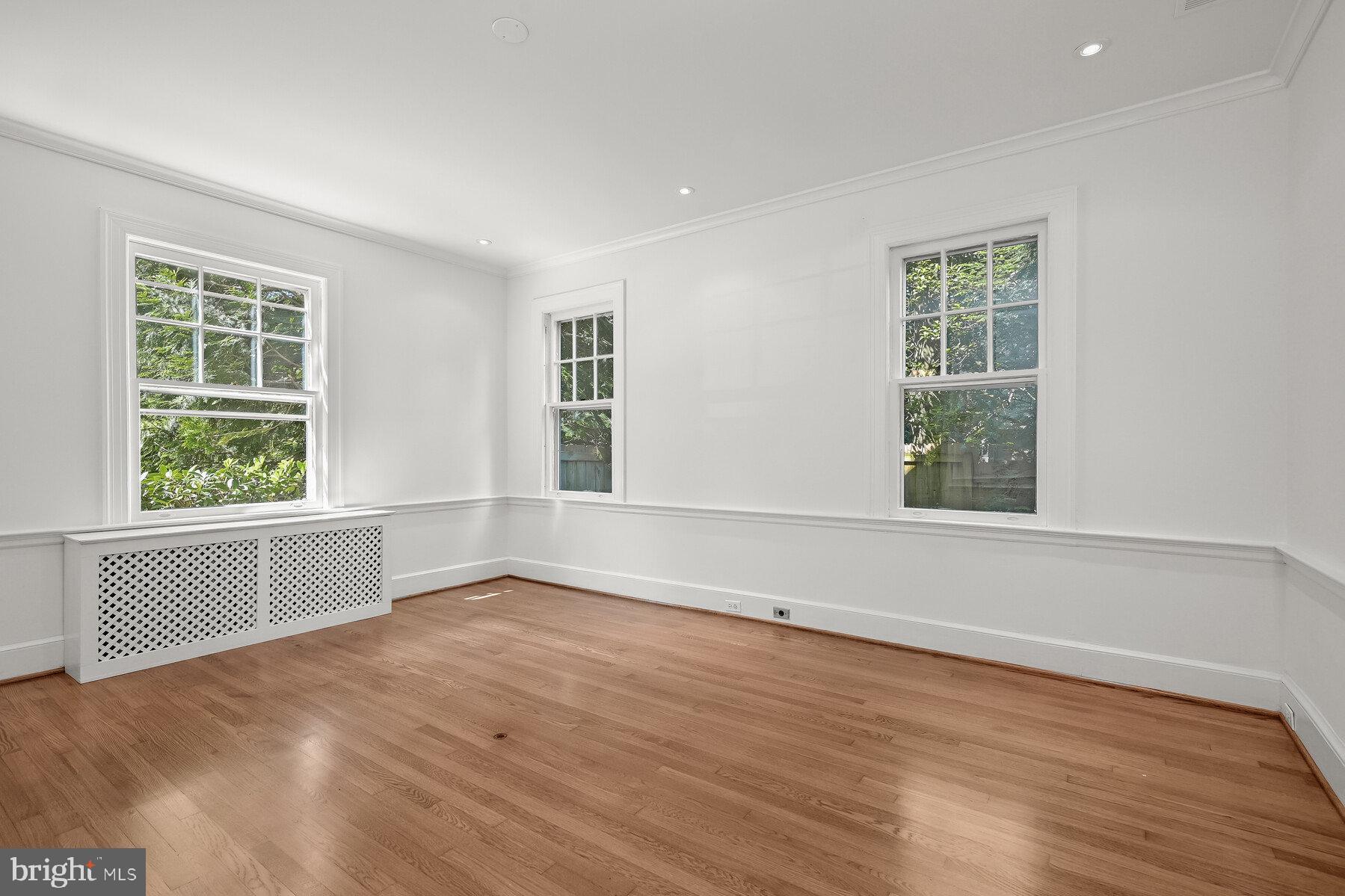 WESLEY HEIGHTS - Residential