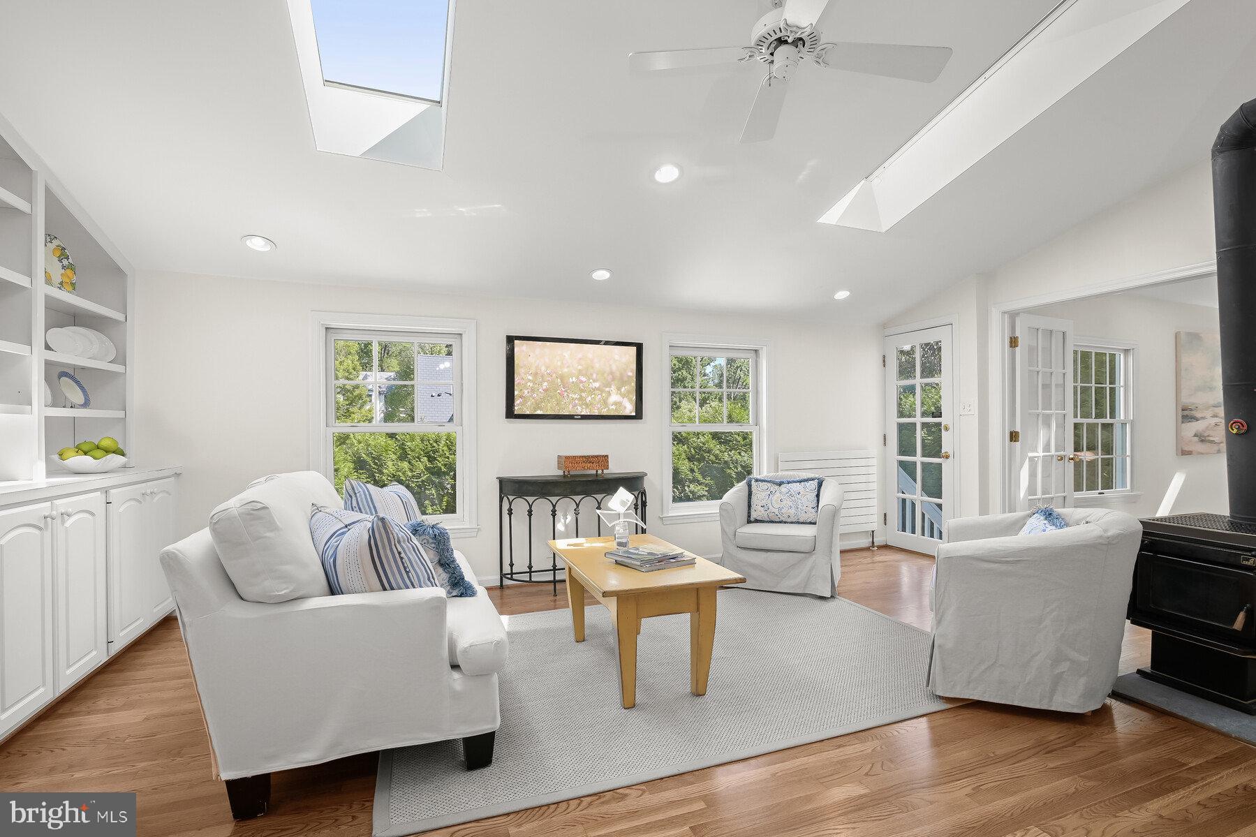 WESLEY HEIGHTS - Residential