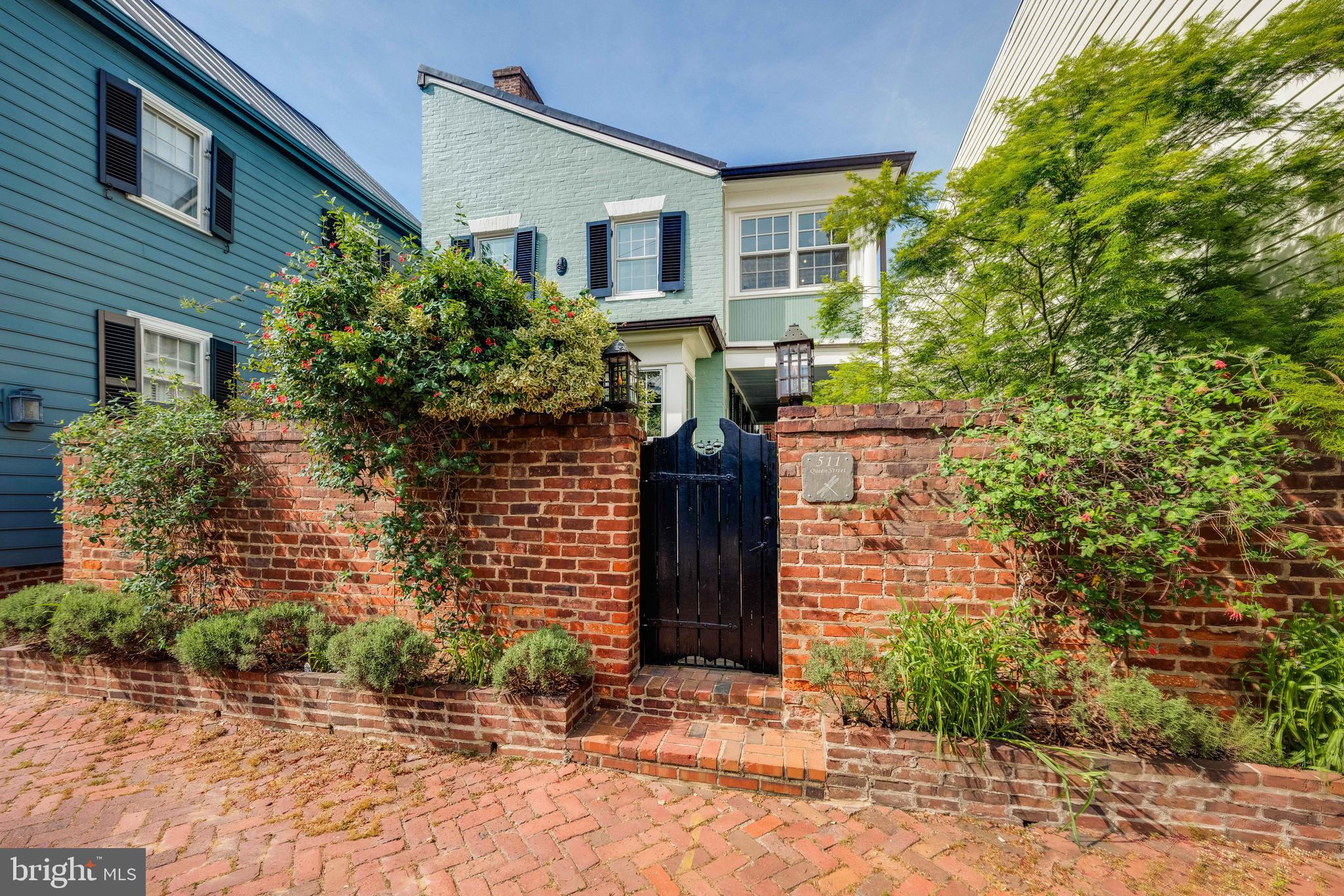 HISTORIC OLD TOWN - Residential