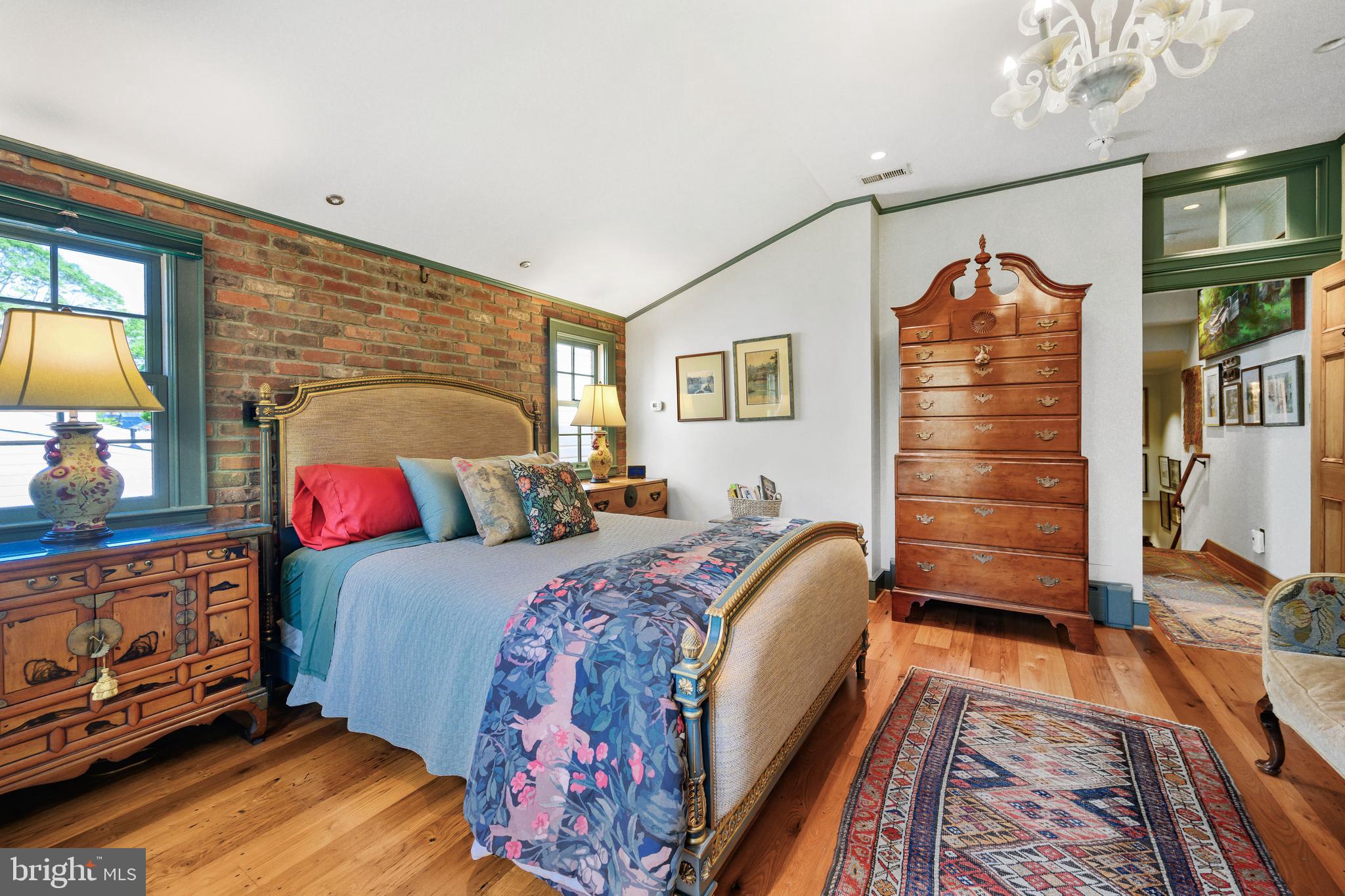 HISTORIC OLD TOWN - Residential