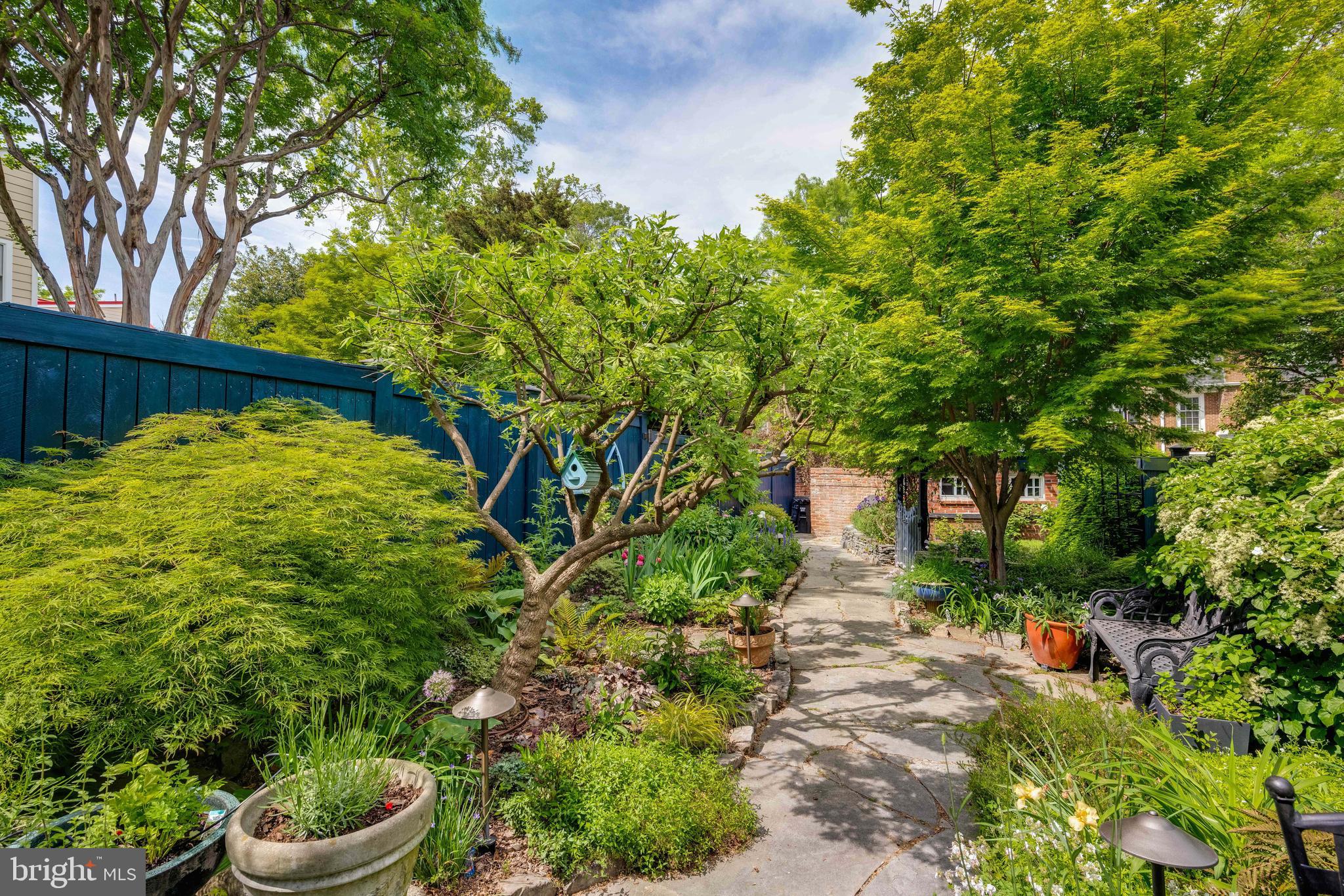 HISTORIC OLD TOWN - Residential