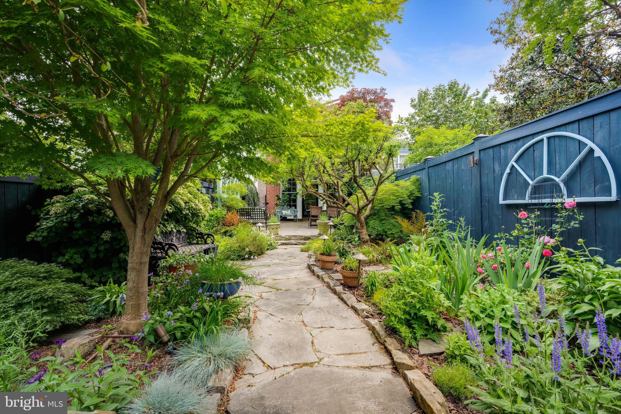 HISTORIC OLD TOWN - Residential