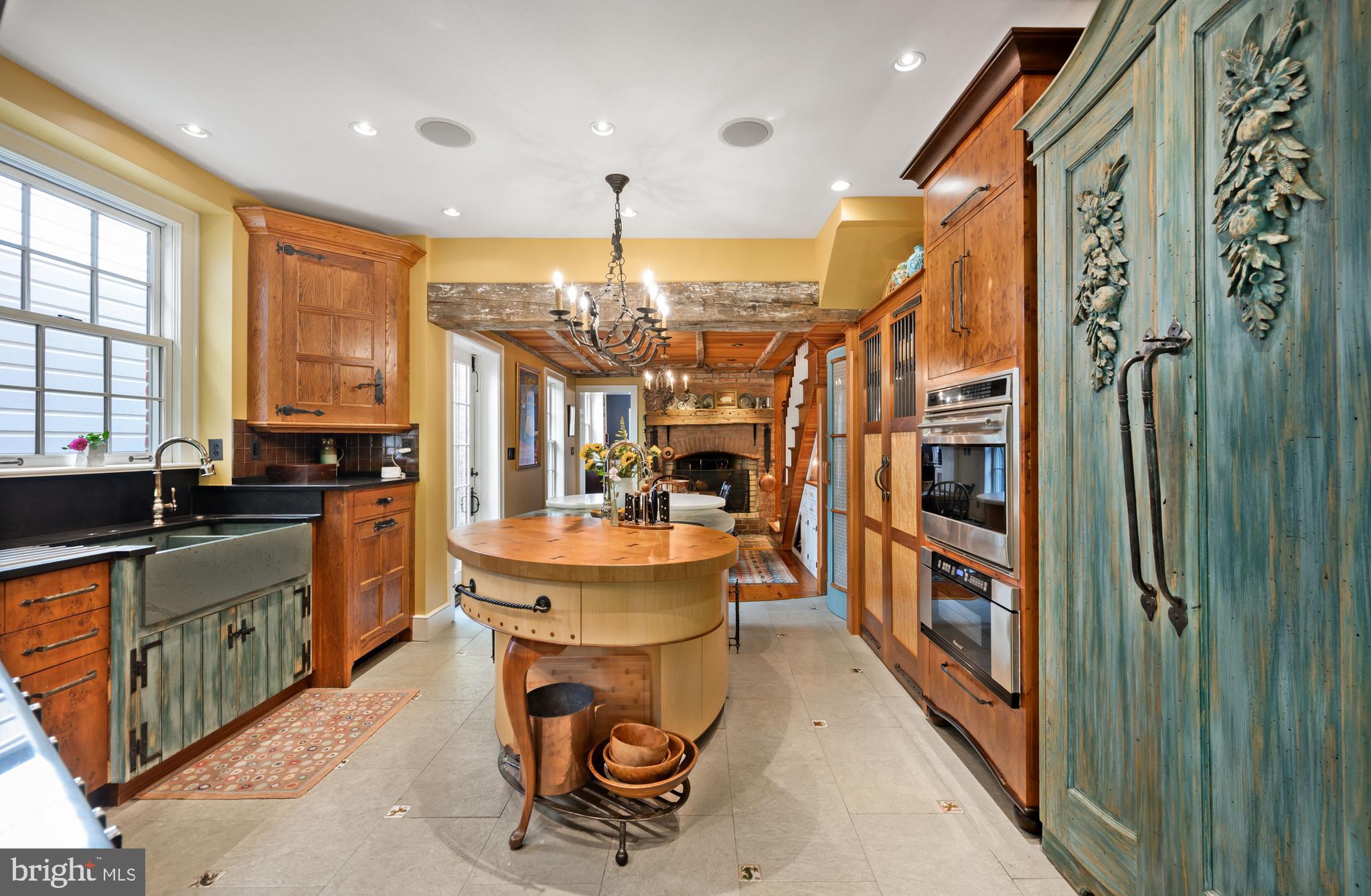 HISTORIC OLD TOWN - Residential