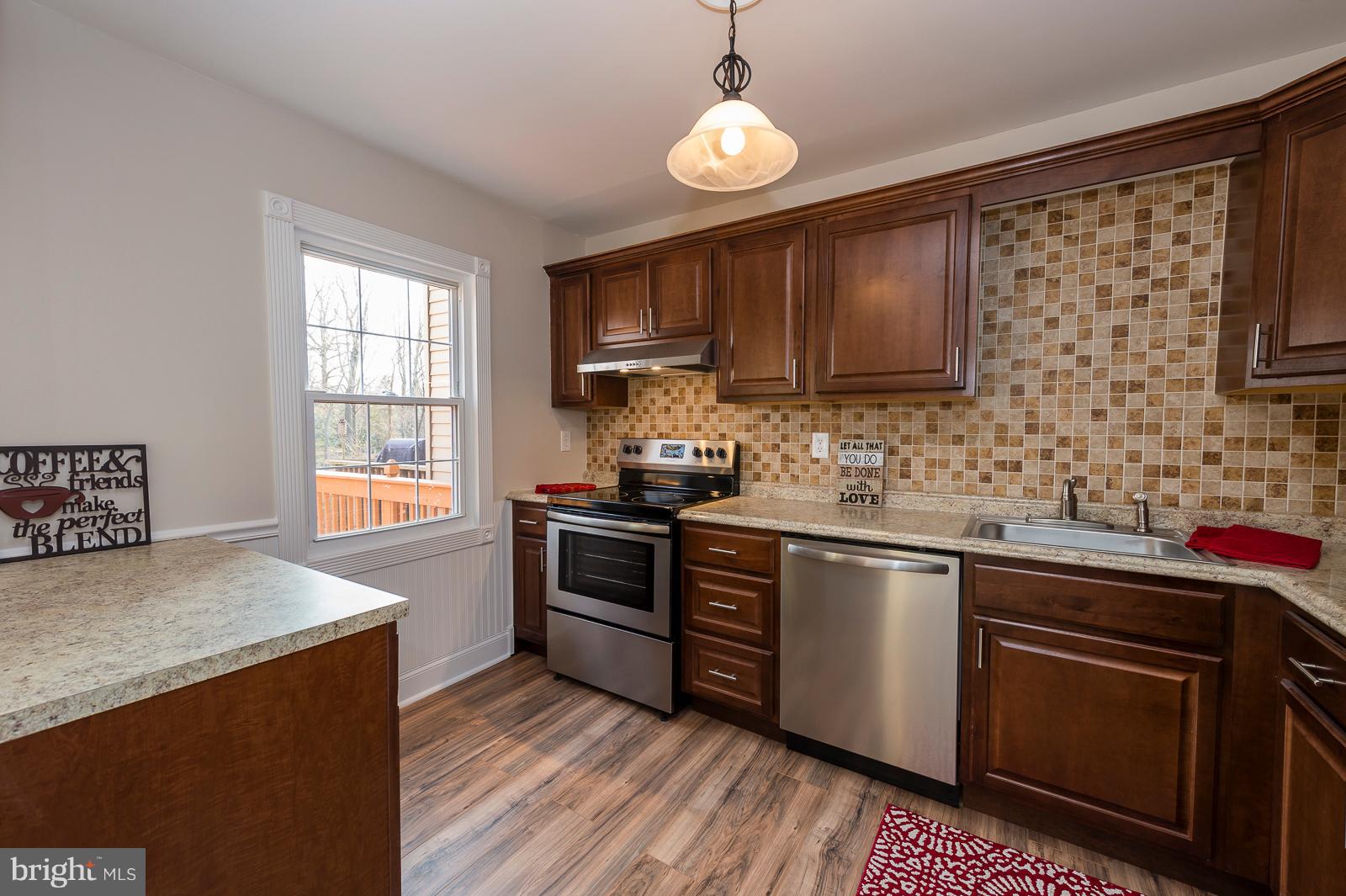 ELIZABETHS LANDING - Residential