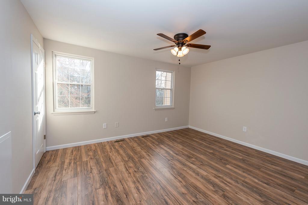 ELIZABETHS LANDING - Residential