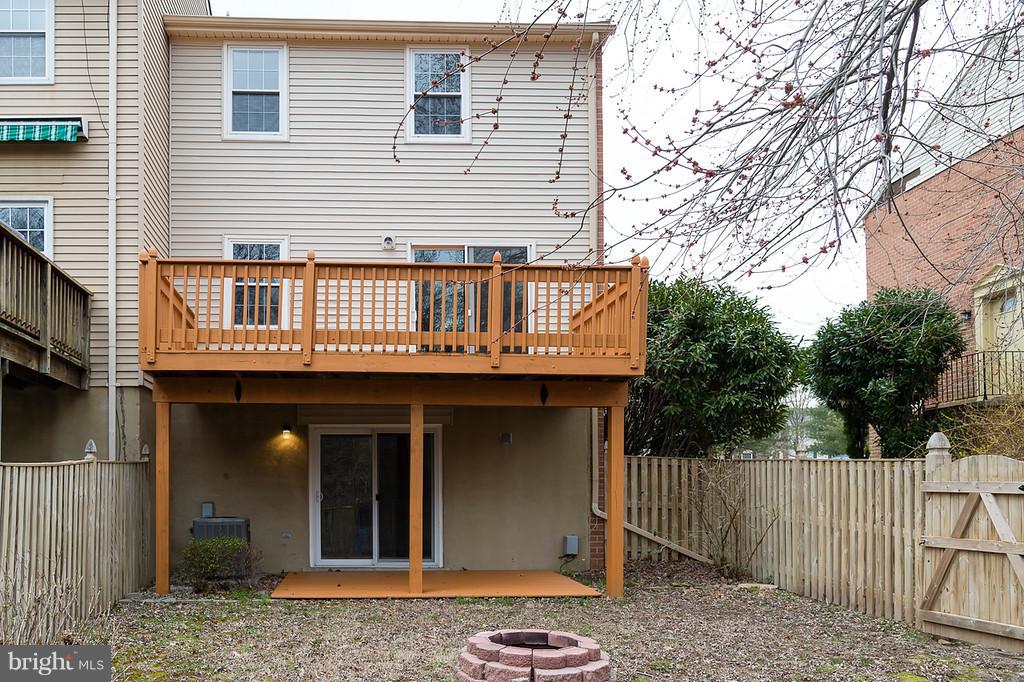 ELIZABETHS LANDING - Residential