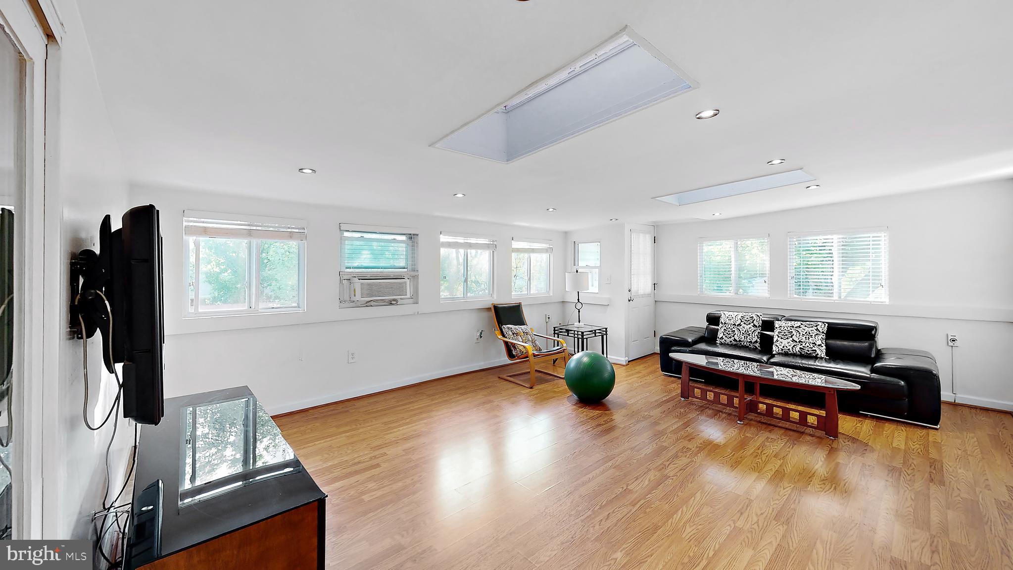 CONNECTICUT AVENUE ESTATES - Residential