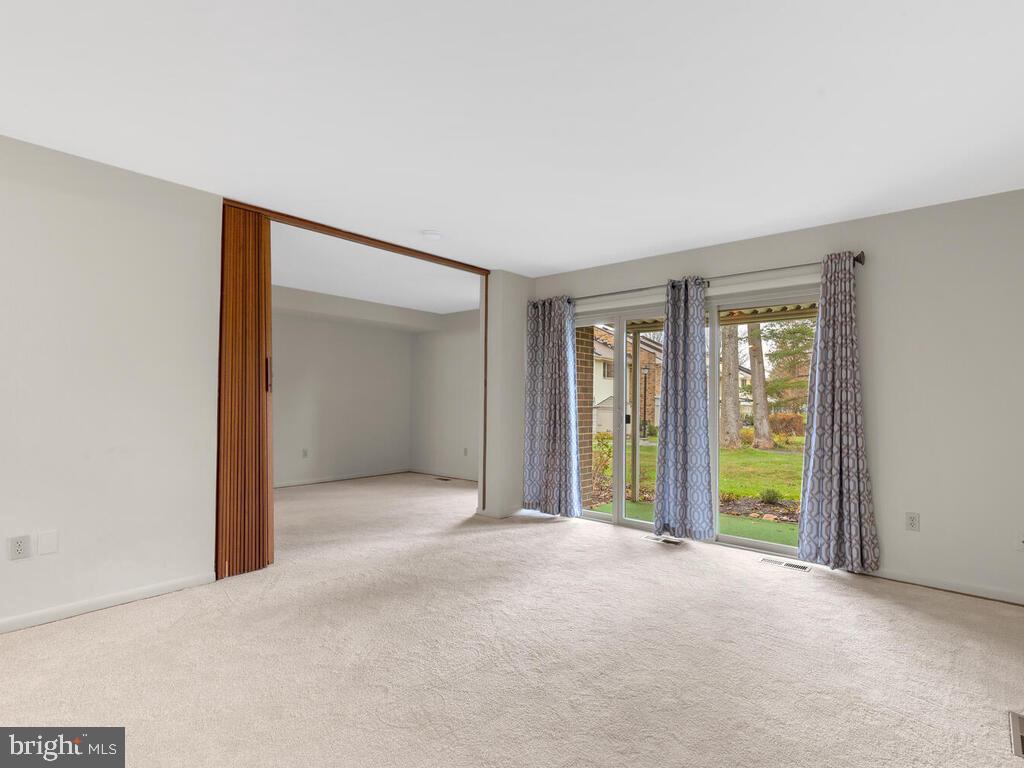 MONTGOMERY MUTUAL COOP - Residential