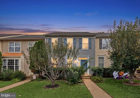 Photo of 2927 Rotterdam Loop, WOODBRIDGE, VA 22191 (MLS # VAPW2131714)