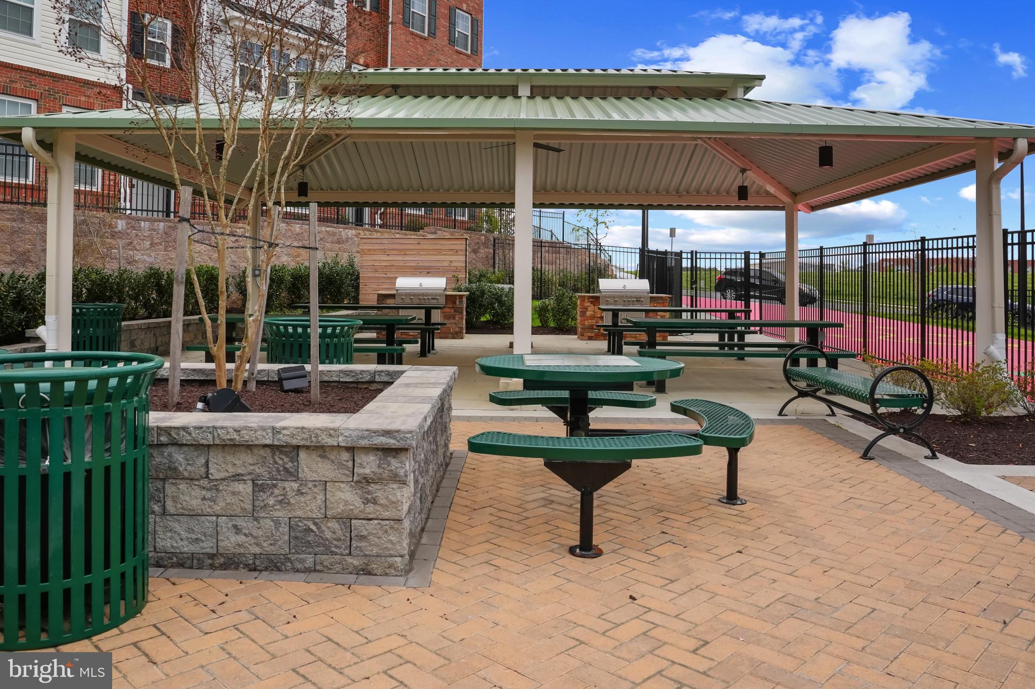 BALLARD GREEN - Residential Lease