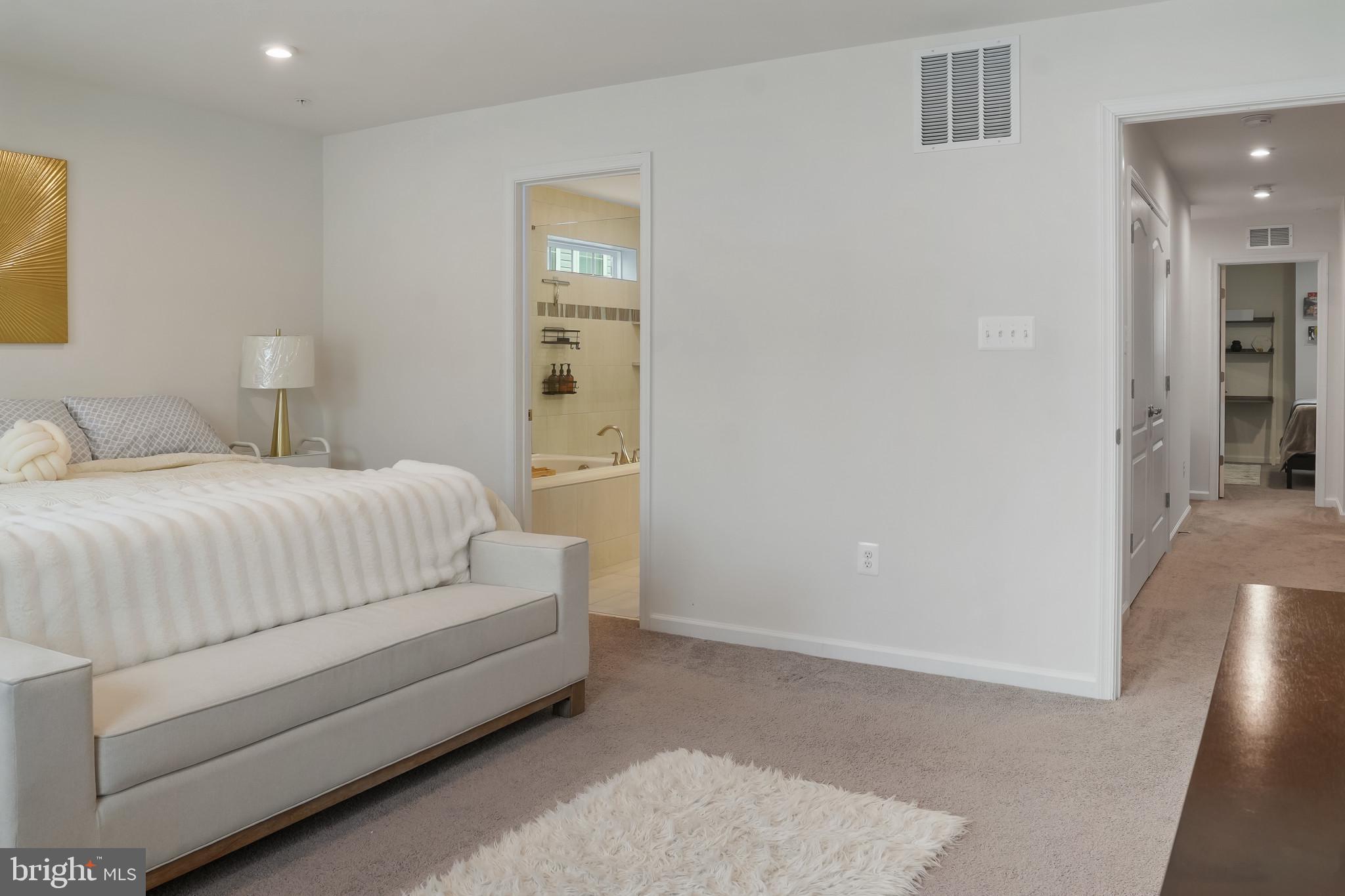 BALLARD GREEN - Residential Lease