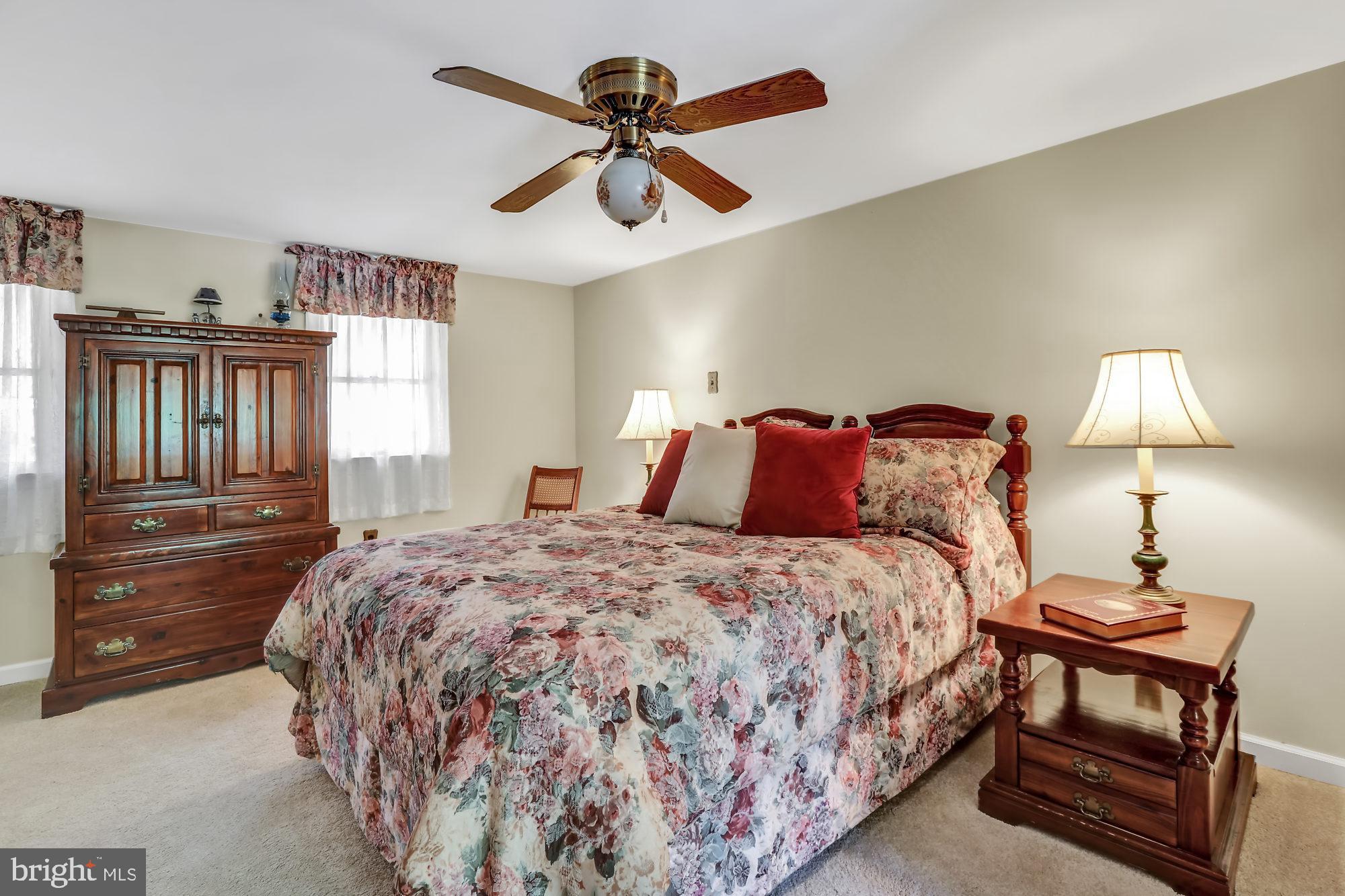 OAKFORD - Residential