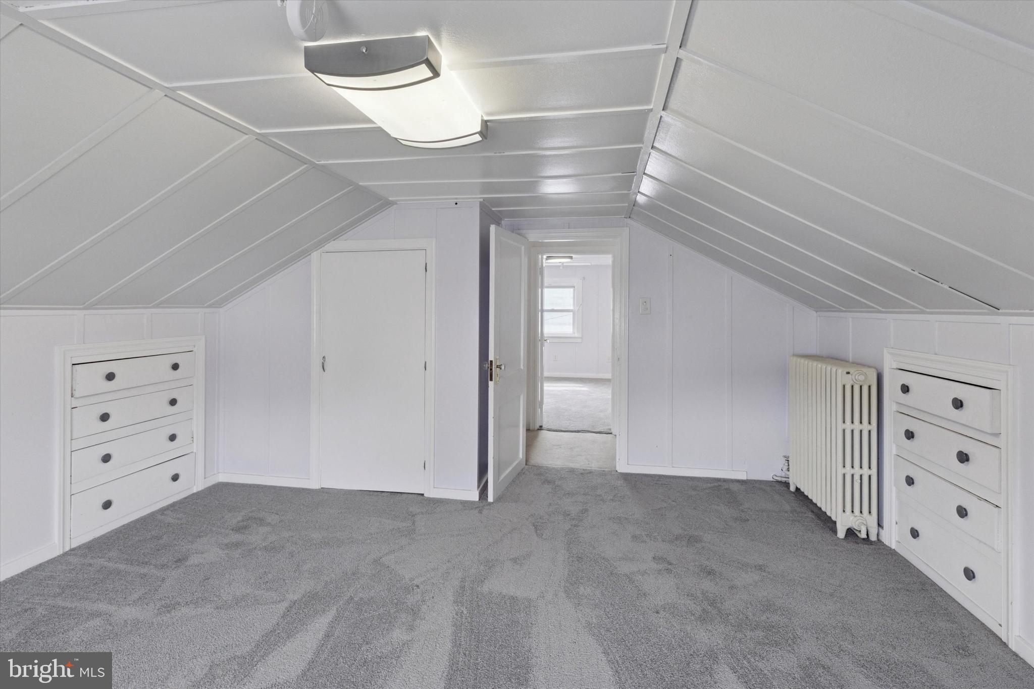 HYDE PARK - Residential