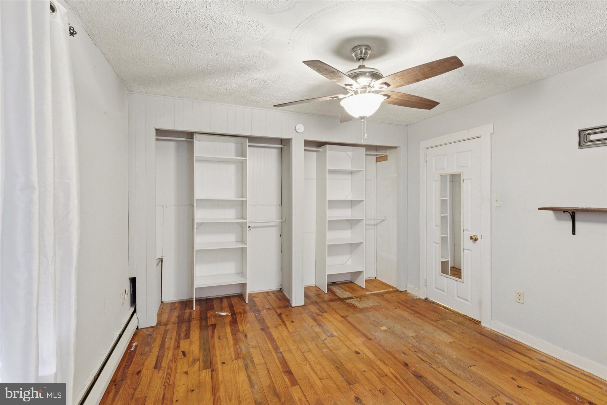 HYDE PARK - Residential