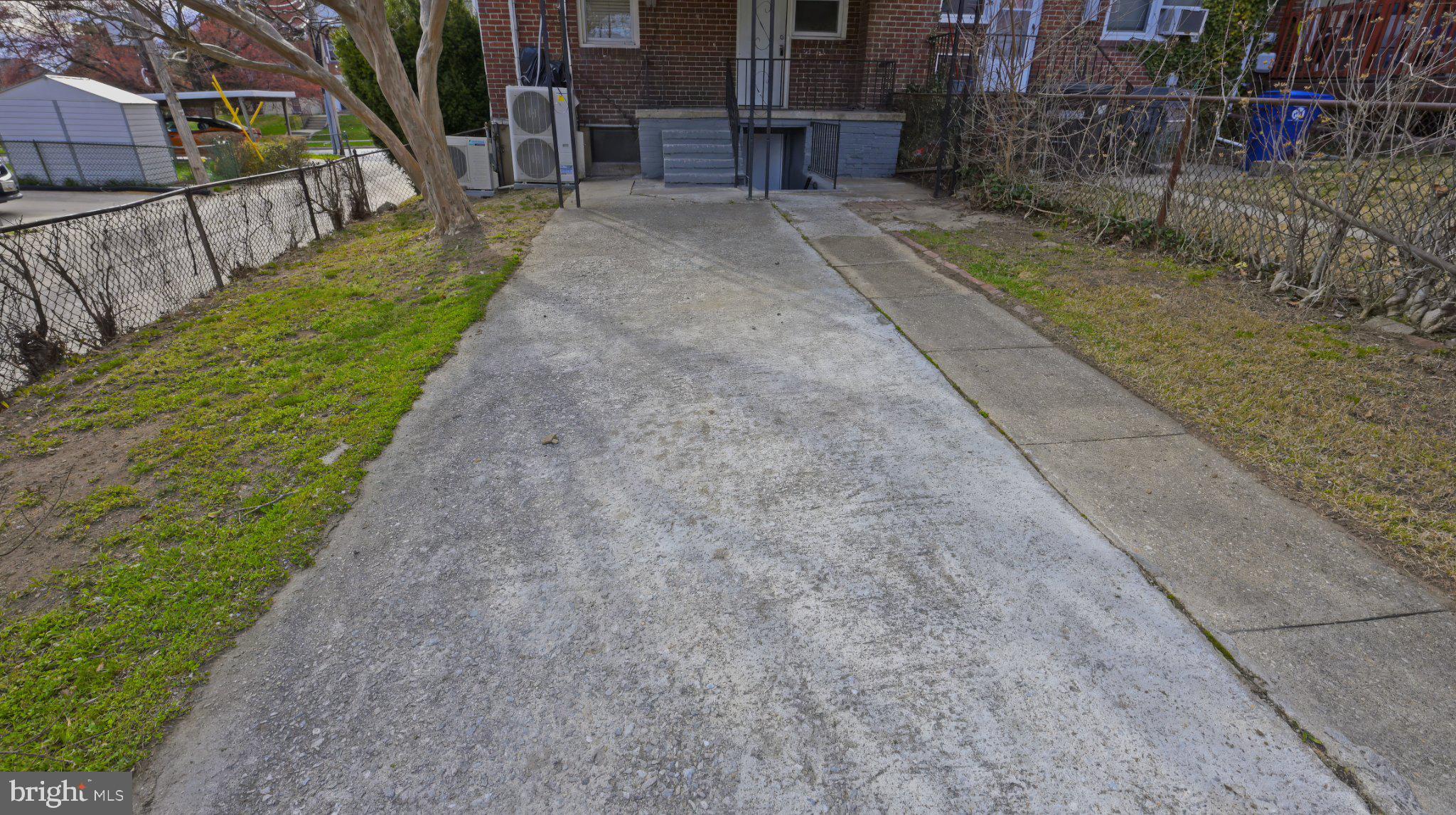 RAMBLEWOOD - Residential